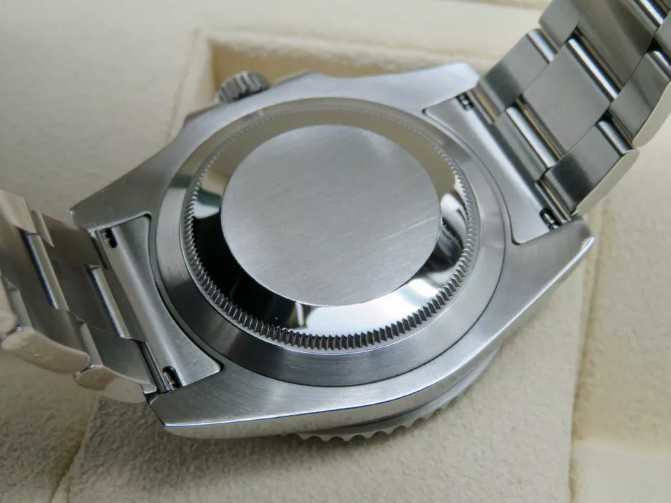 Rolex Submariner Hulk 116610LV 40mm C.2010-2016 with Box Hangtag & Service Card - Image 3