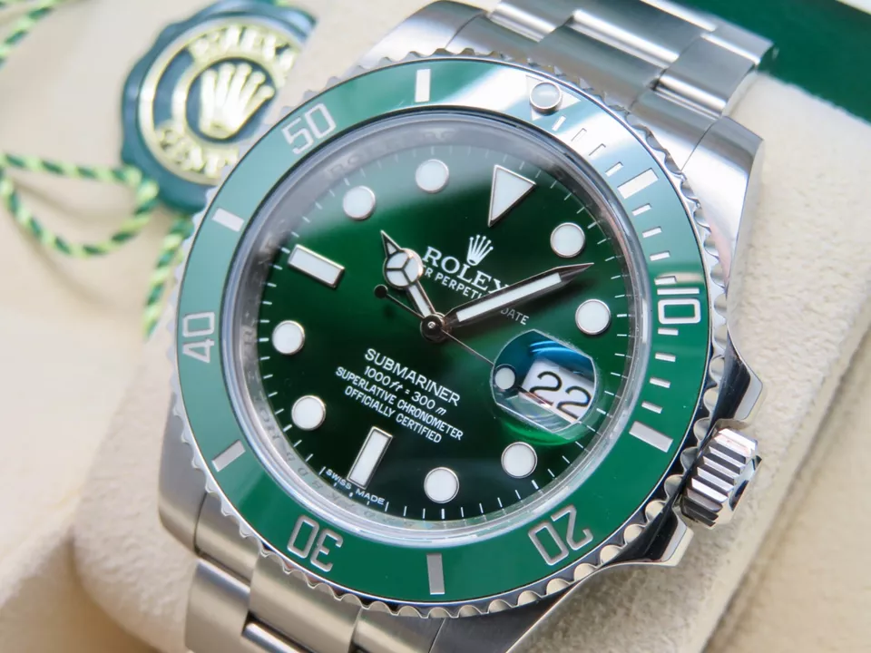 Rolex Submariner Hulk 116610LV 40mm C.2010-2016 with Box Hangtag & Service Card - Image 6