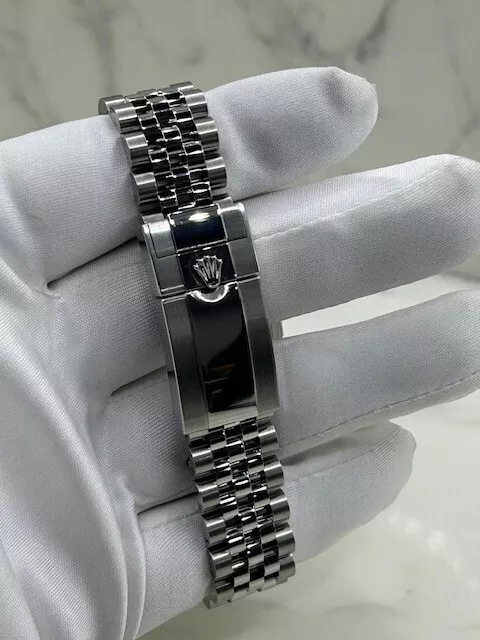 ROLEX GMT MASTER II WATCH ‘BRUCE WAYNE’ 126710 GRNR JUBILEE BRACELET 40MM - Image 5