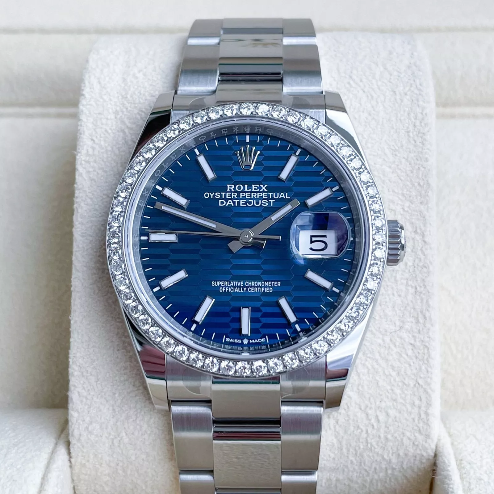 Rolex Datejust 36mm Full Set 2023 UNWORN 126200 Blue Fluted Motif Dial Diamond B - Image 2