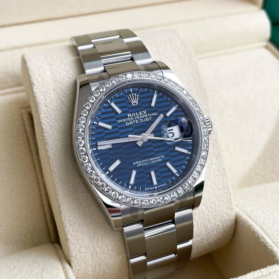 Rolex Datejust 36mm Full Set 2023 UNWORN 126200 Blue Fluted Motif Dial Diamond B - Image 5