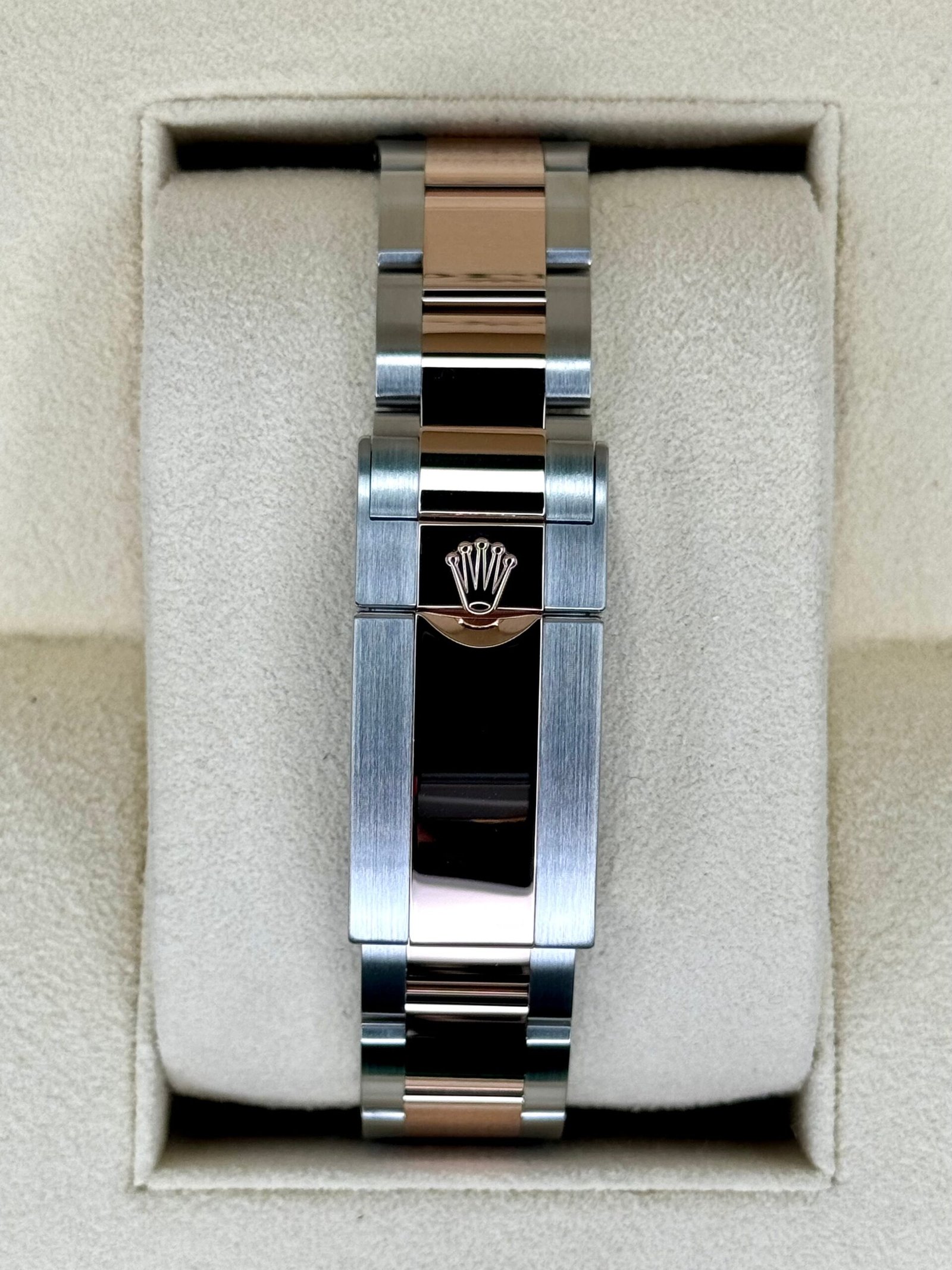 2022 Rolex GMT-Master II “Rootbeer” 40mm 126711CHNR Two-Tone - Image 2