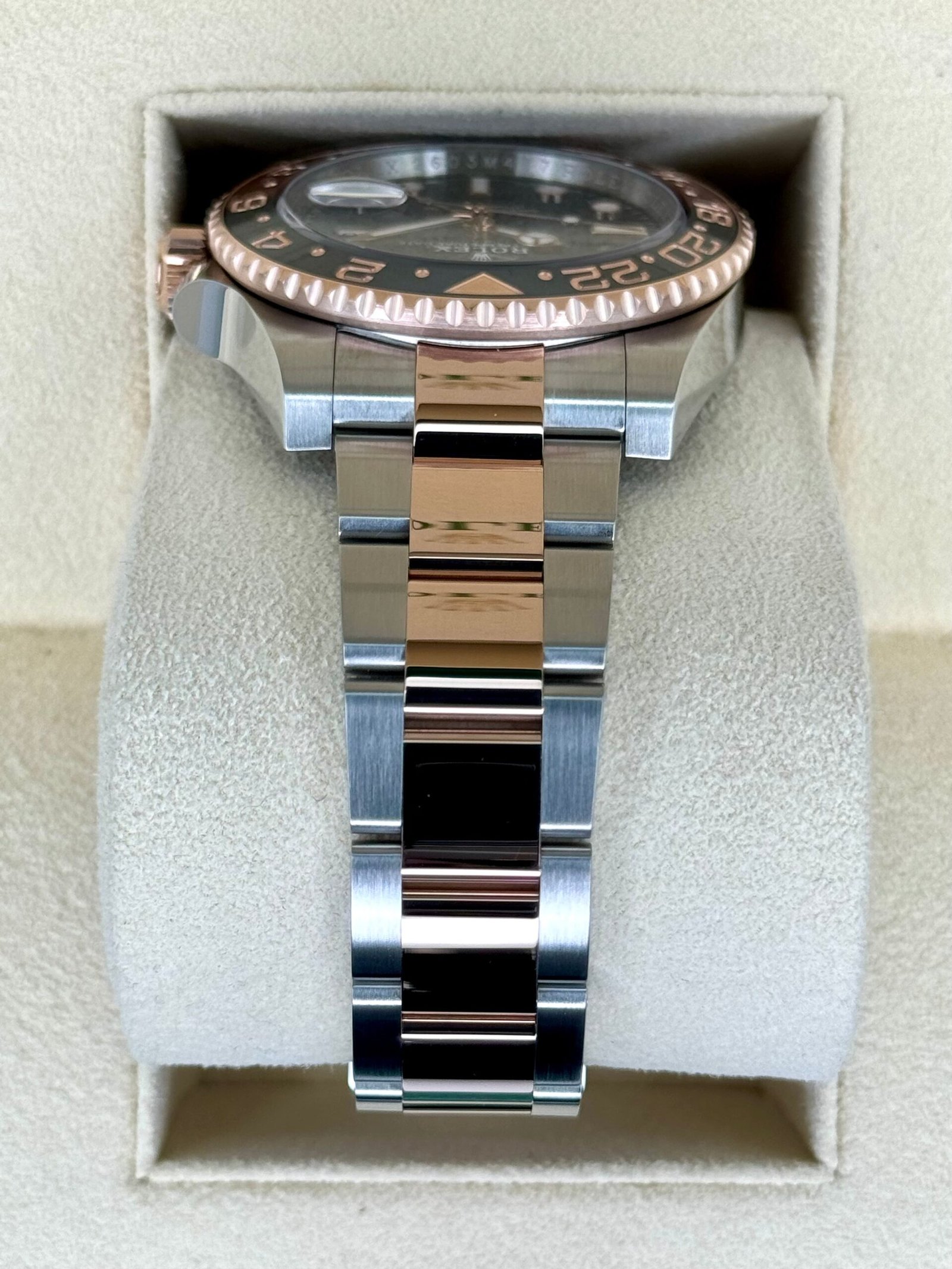 2022 Rolex GMT-Master II “Rootbeer” 40mm 126711CHNR Two-Tone - Image 4