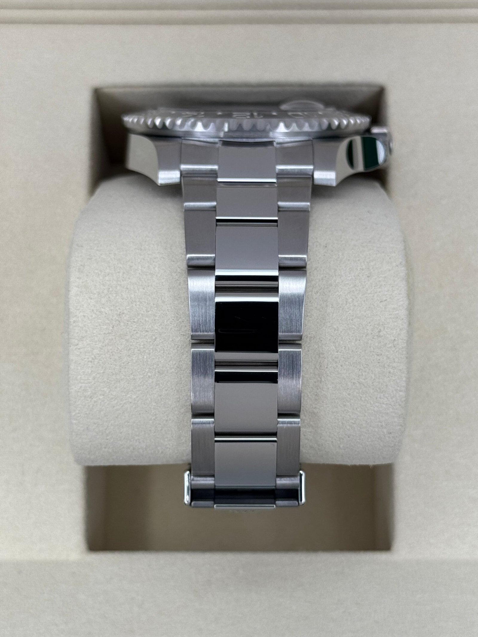 2025 Rolex GMT-Master II “Bruce Wayne” 40mm 126710GRNR Oyster (Unworn) - Image 3
