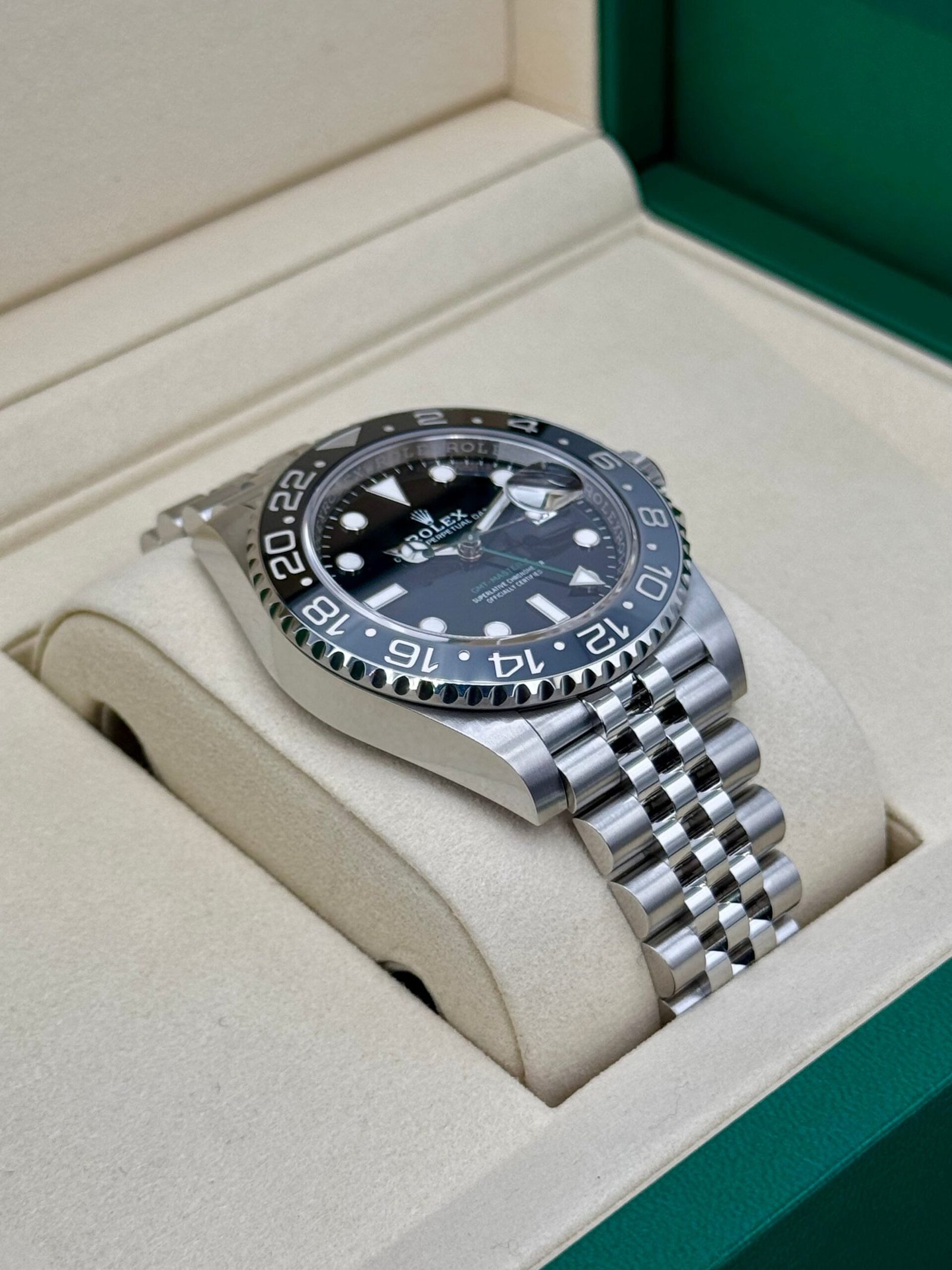2025 Rolex GMT-Master II “Bruce Wayne” 40mm 126710GRNR Jubilee (Unworn) - Image 6