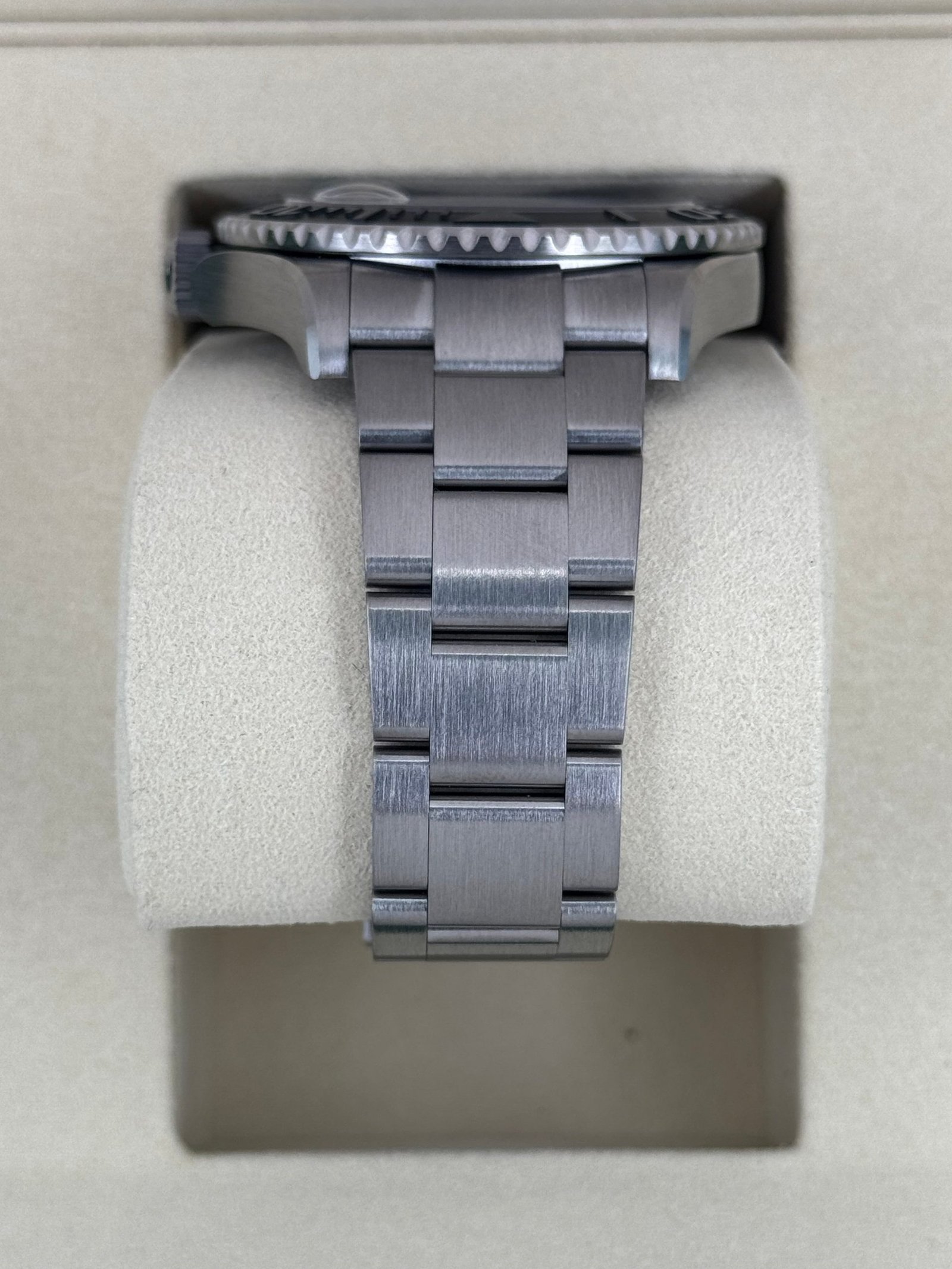 2025 Rolex Yacht-Master 42mm 226627 Titanium (Unworn) - Image 4