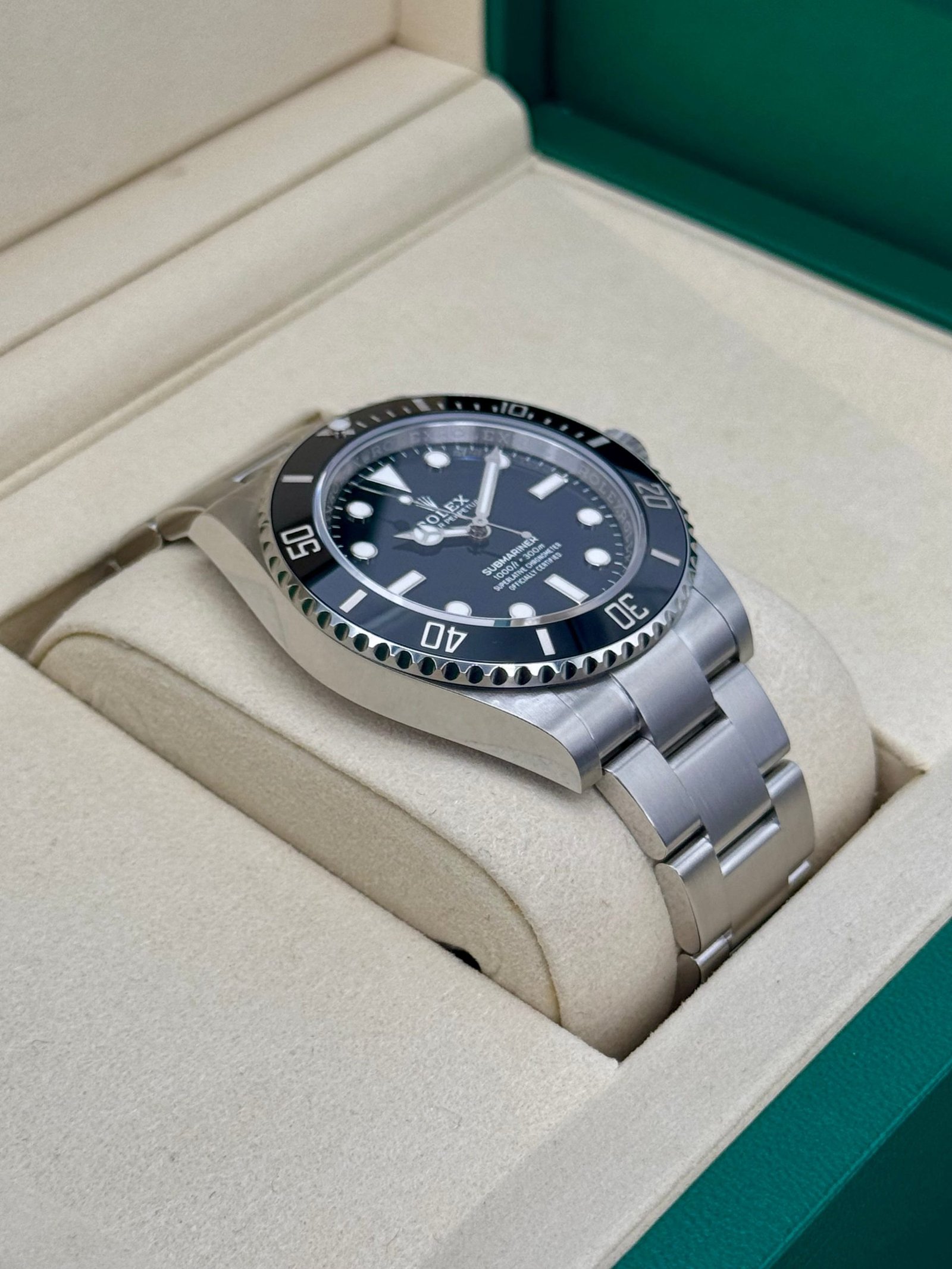 2025 Rolex Submariner 41mm 124060 Stainless Steel Black Dial (Unworn) - Image 6