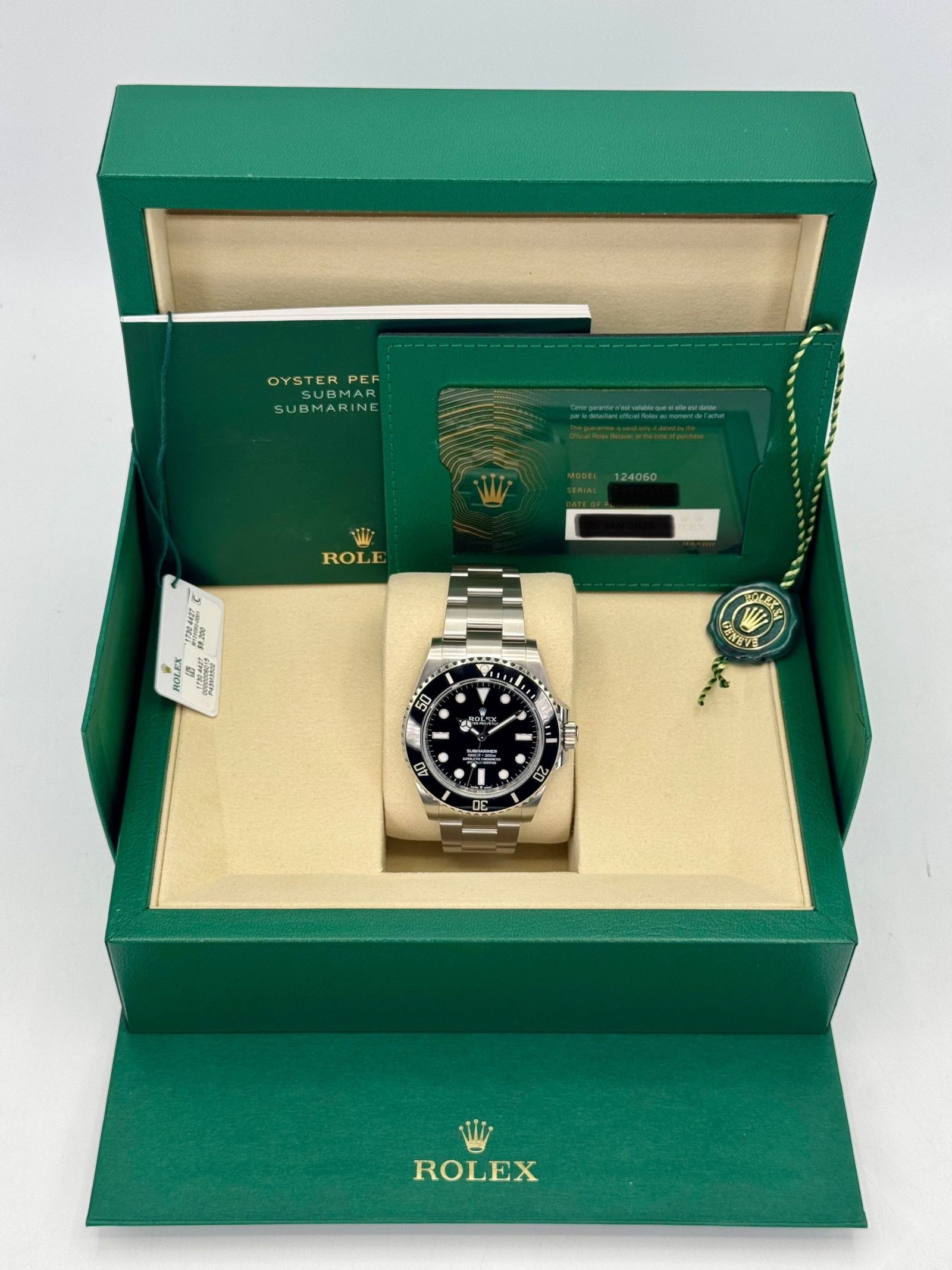 2025 Rolex Submariner 41mm 124060 Stainless Steel Black Dial (Unworn) - Image 9