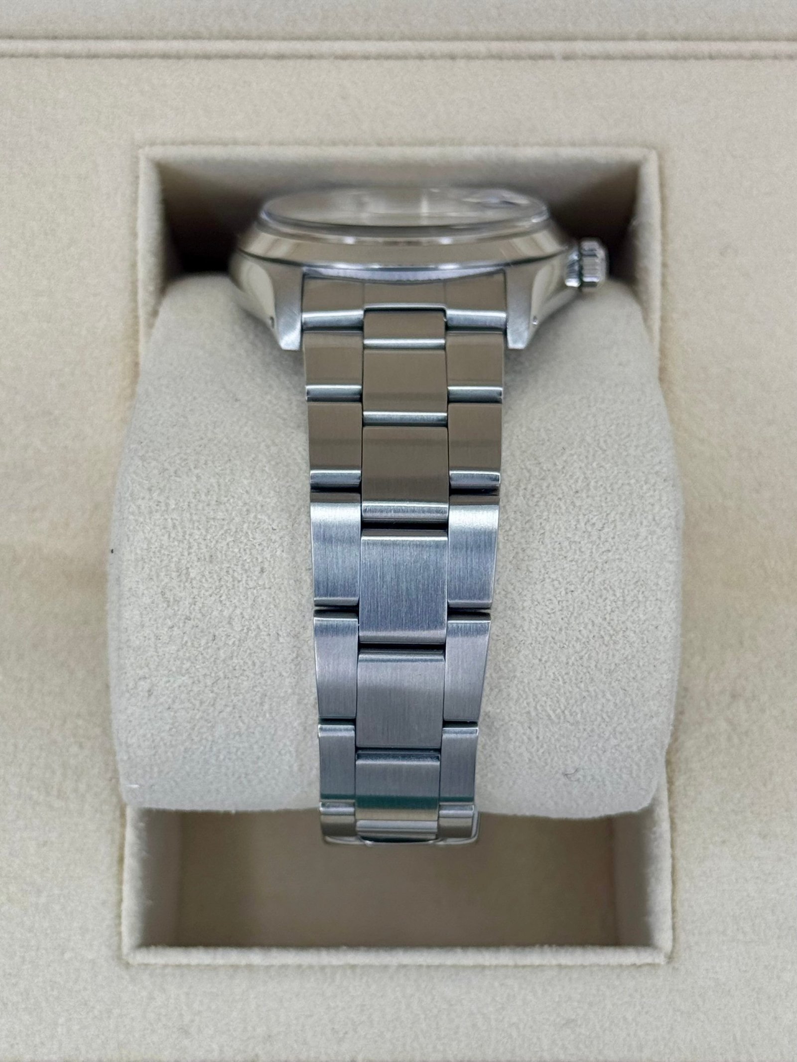 Rolex Oyster Date 34mm 6694 Stainless Steel Silver Dial - Image 3