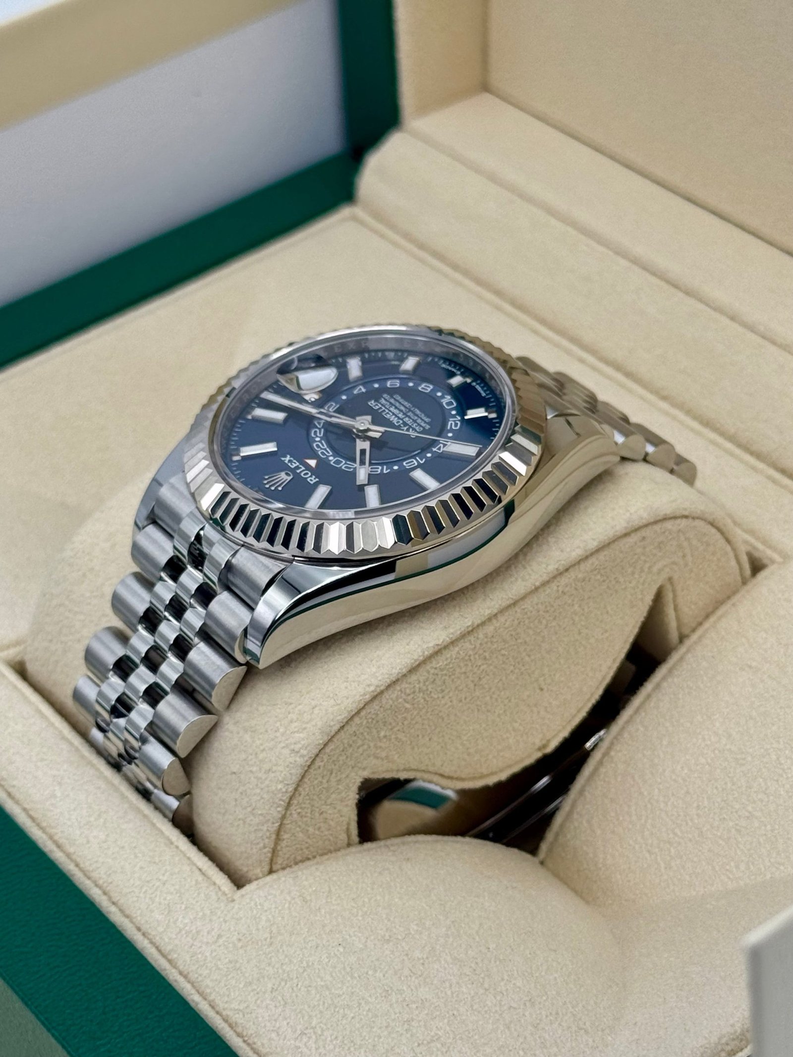 2024 Rolex Sky-Dweller 42mm 336934 Jubilee Blue Dial (Unworn) - Image 7
