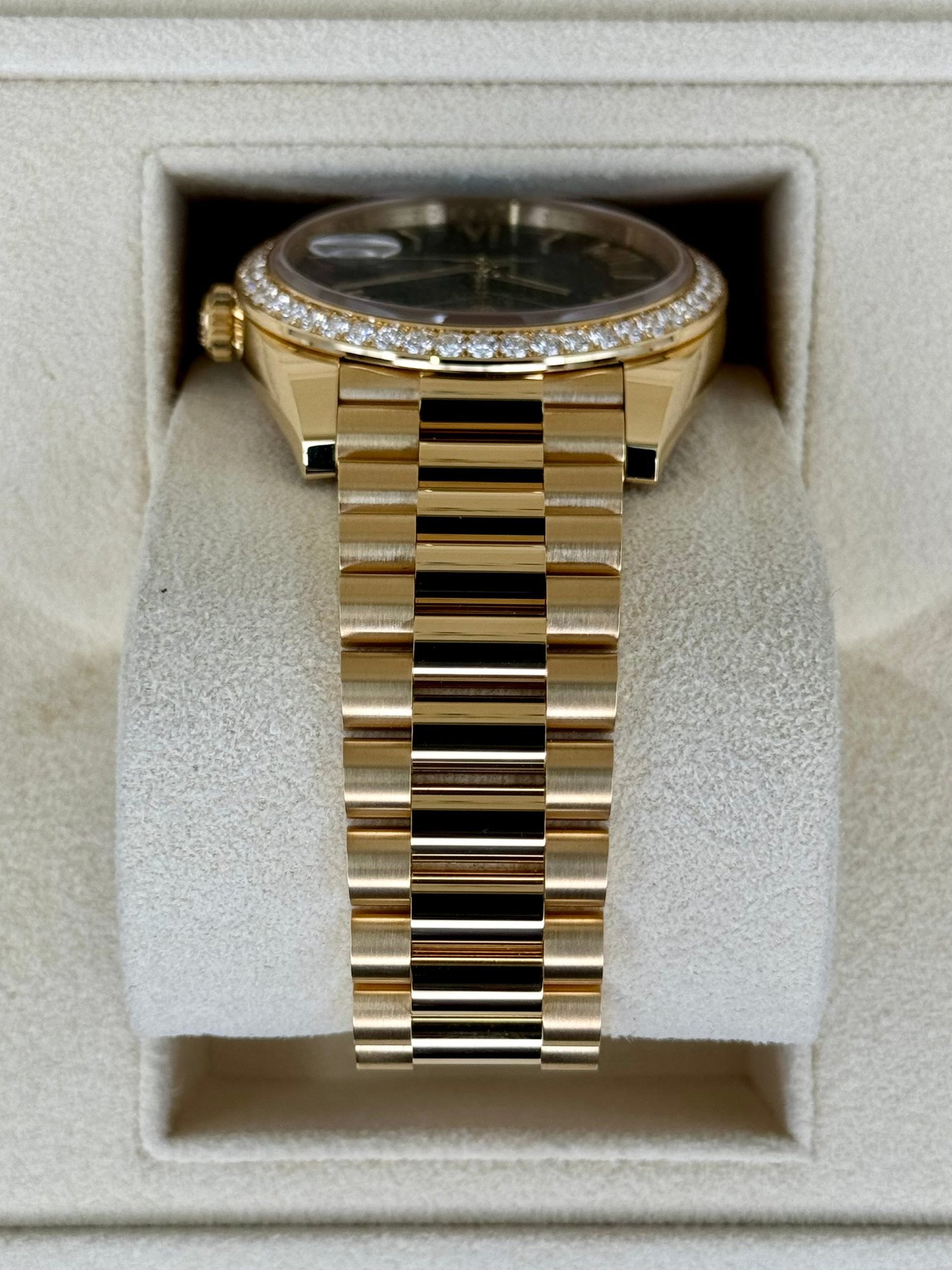 2024 Rolex Day-Date 40mm 228348RBR Presidential Green Dial (Unworn) - Image 4