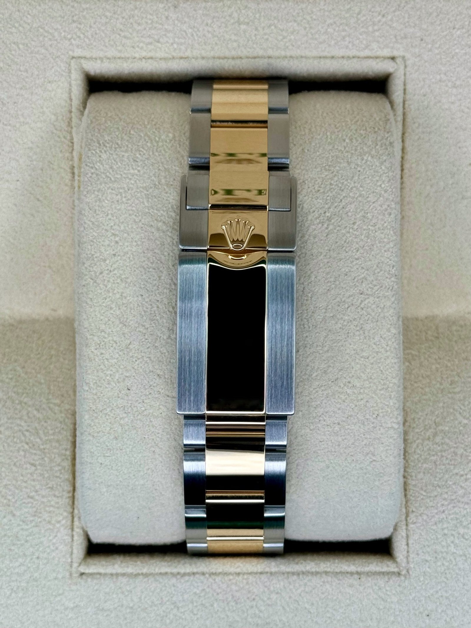 2021 Rolex Daytona 40mm 116503 Two-Tone Black Dial - Image 2