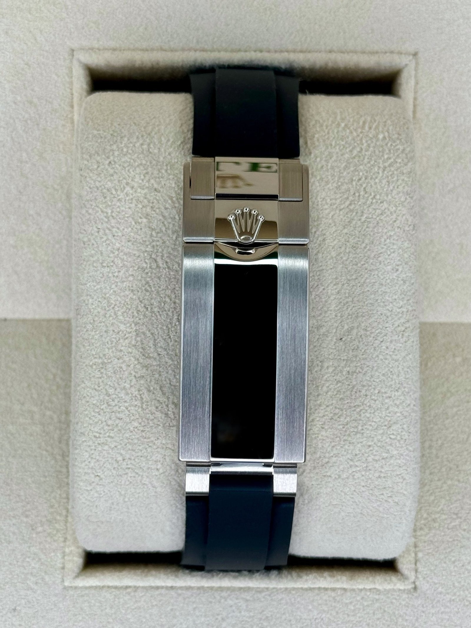 2024 Rolex Yacht-Master 42mm 226659 White Gold Oysterflex Black Dial (Unworn) - Image 2