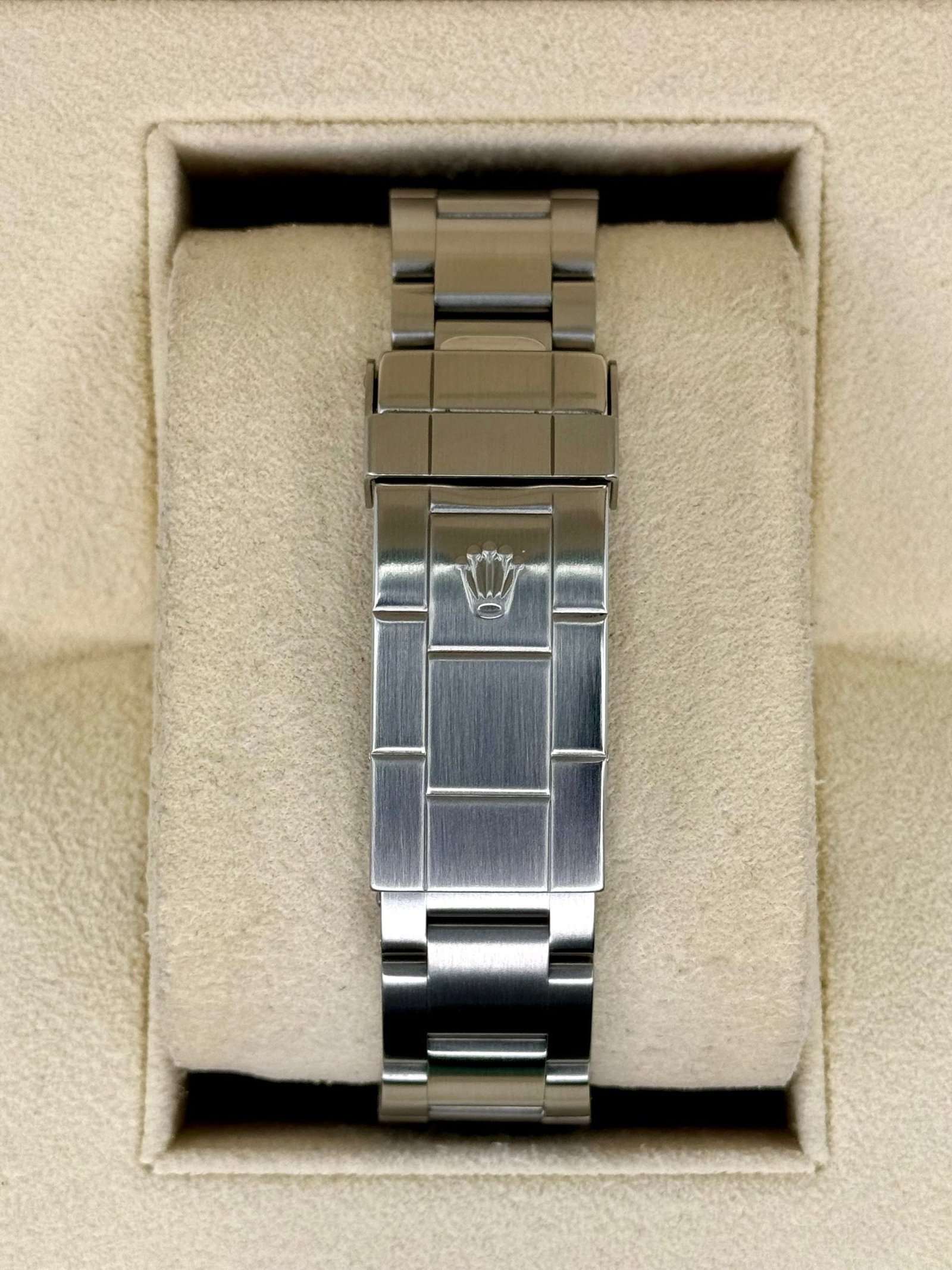 2002 Rolex Submariner Date 40mm 16610 Stainless Steel Black Dial - Image 2