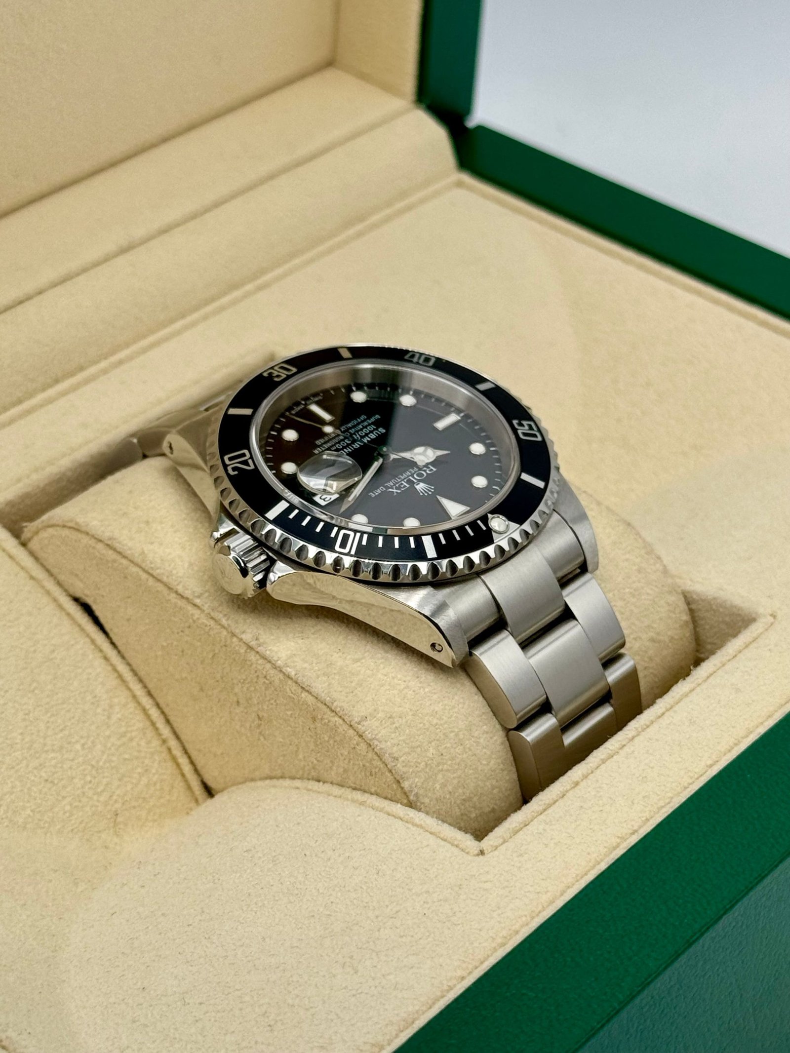 2002 Rolex Submariner Date 40mm 16610 Stainless Steel Black Dial - Image 8
