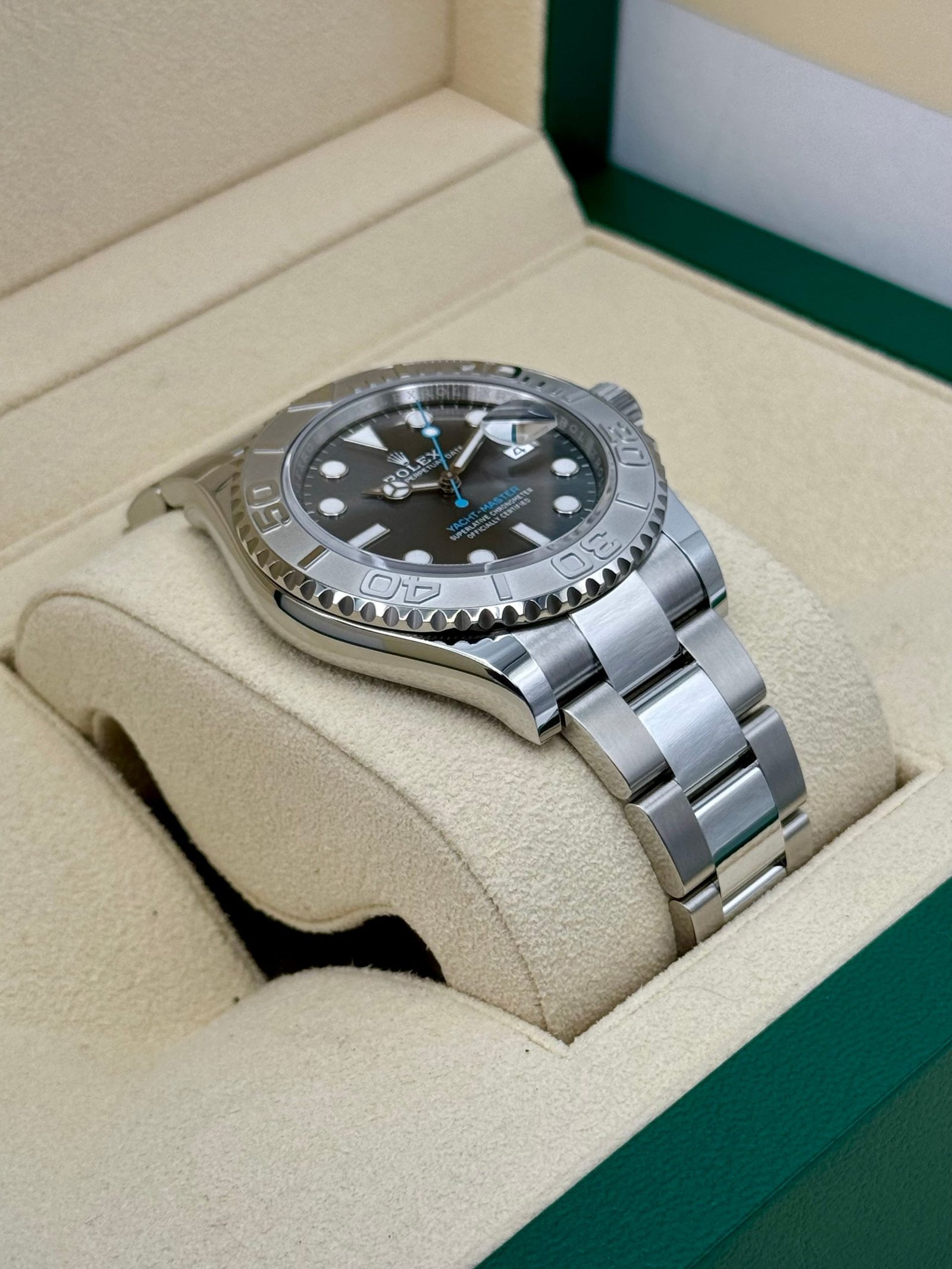 2024 Rolex Yacht-Master 40mm 126622 Stainless Steel Rhodium Dial (Unworn) - Image 6