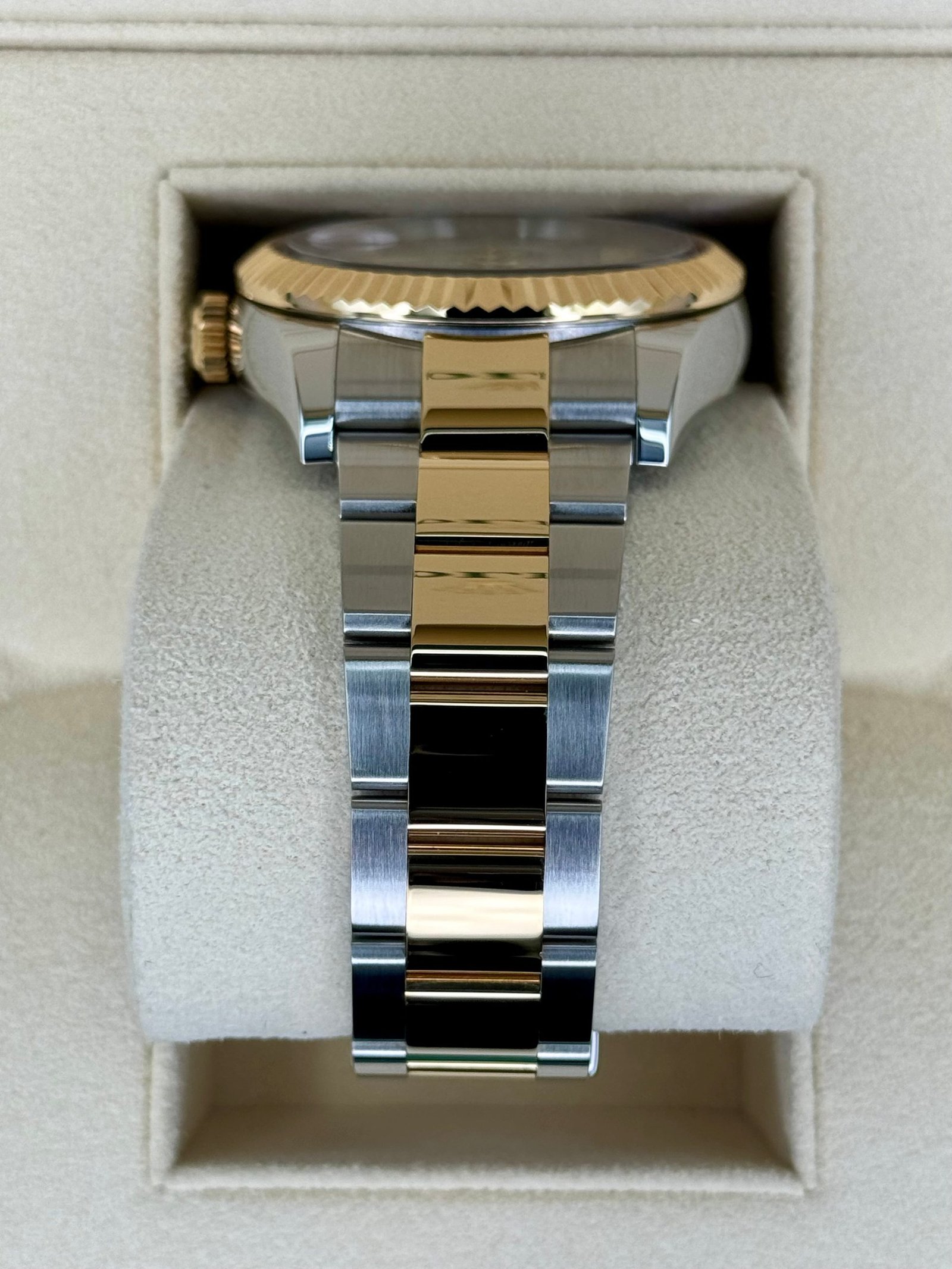2019 Rolex Sky-Dweller 42mm 326933 Two-Tone Oyster White Dial - Image 4