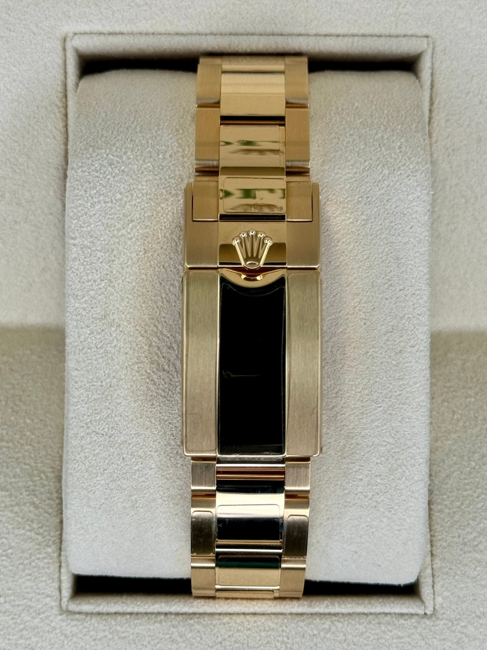 2023 Rolex Daytona “John Mayer” 40mm 116508 Yellow Gold Green Dial - Image 2