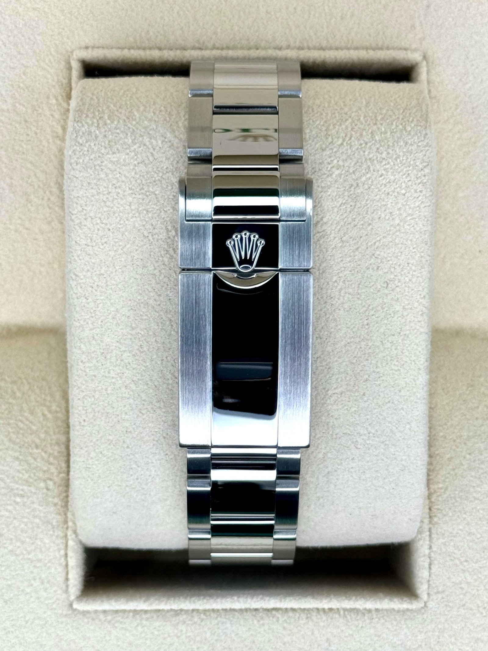 2022 Rolex GMT-Master II “Batman” 40mm 126710BLNR Oyster - Image 2