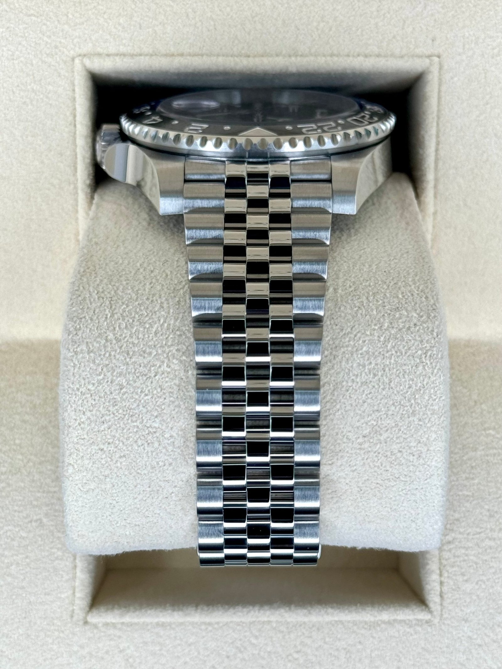 2023 Rolex GMT-Master II “Batgirl” 40mm 126710BLNR Jubilee Black Dial - Image 4
