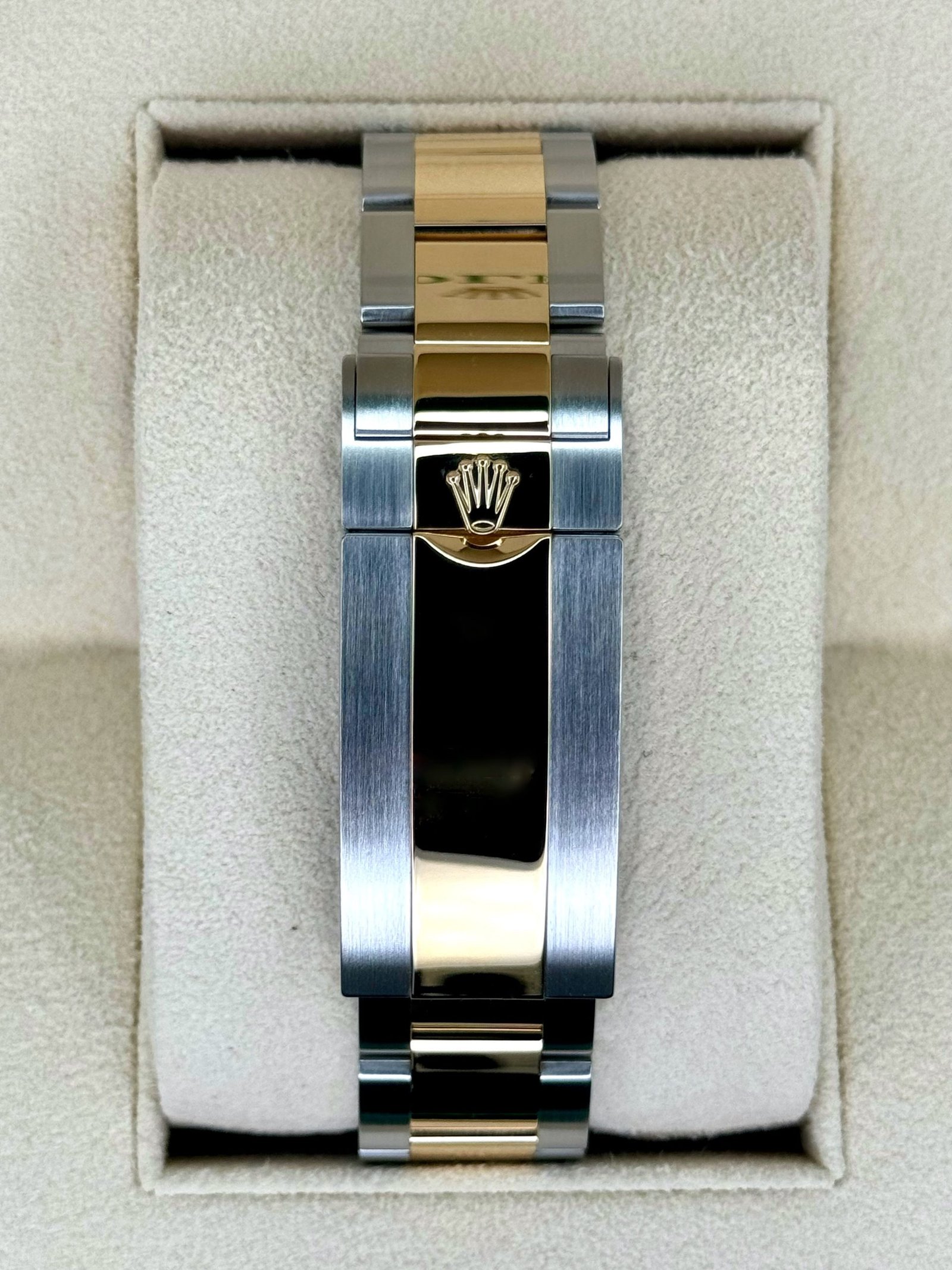 2022 Rolex Sea-Dweller 43mm 126603 Two-Tone Black Dial - Image 2