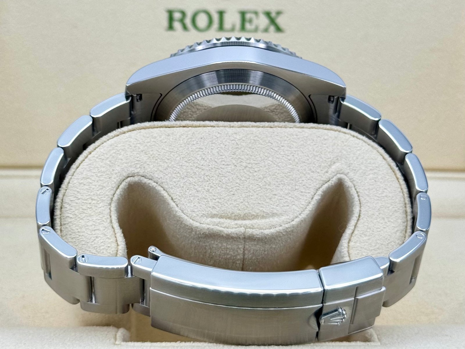 2019 Rolex Submariner “Hulk” 40mm 116610LV Green Dial - Image 10