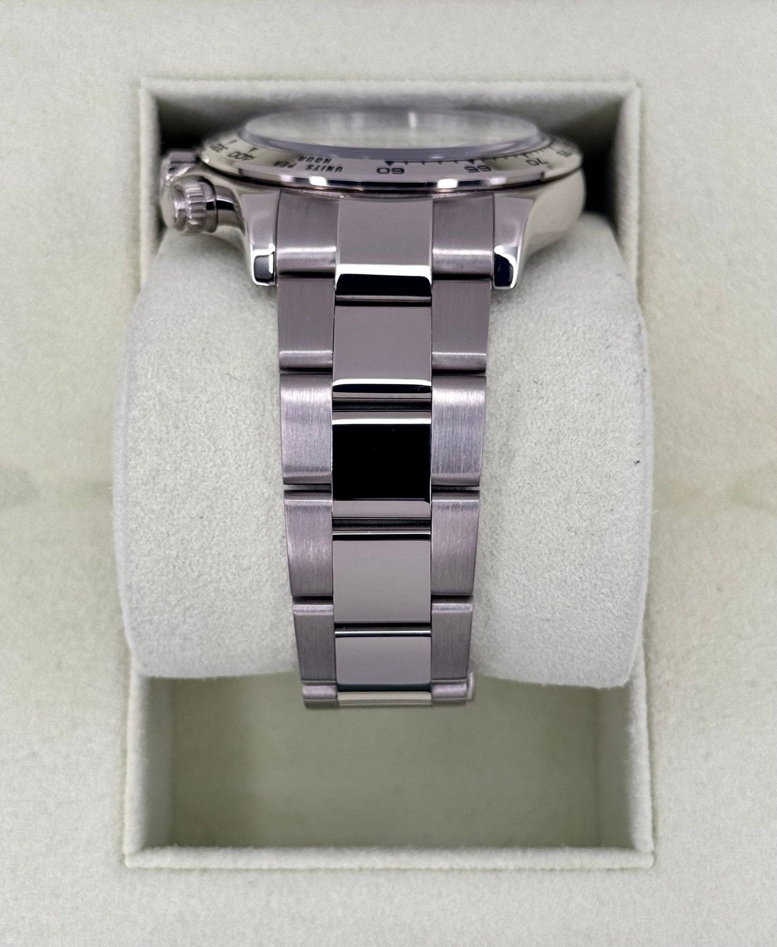 2009 Rolex Daytona 40mm 116509 White Gold Black Diamond Dial - Image 4