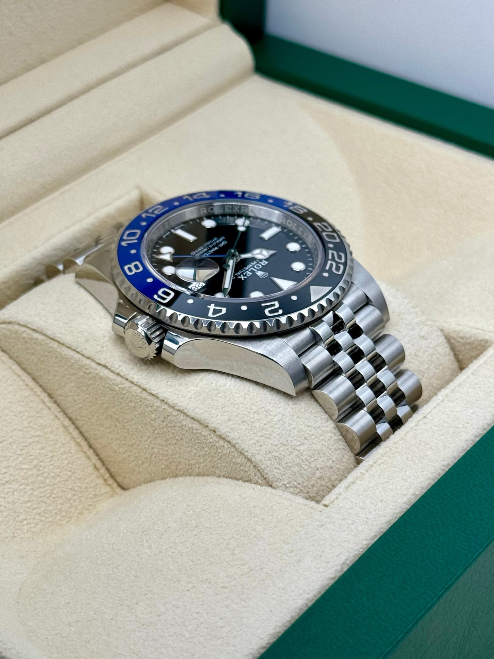 2023 Rolex GMT-Master II “Batgirl” 40mm 126710BLNR Jubilee Black Dial - Image 8