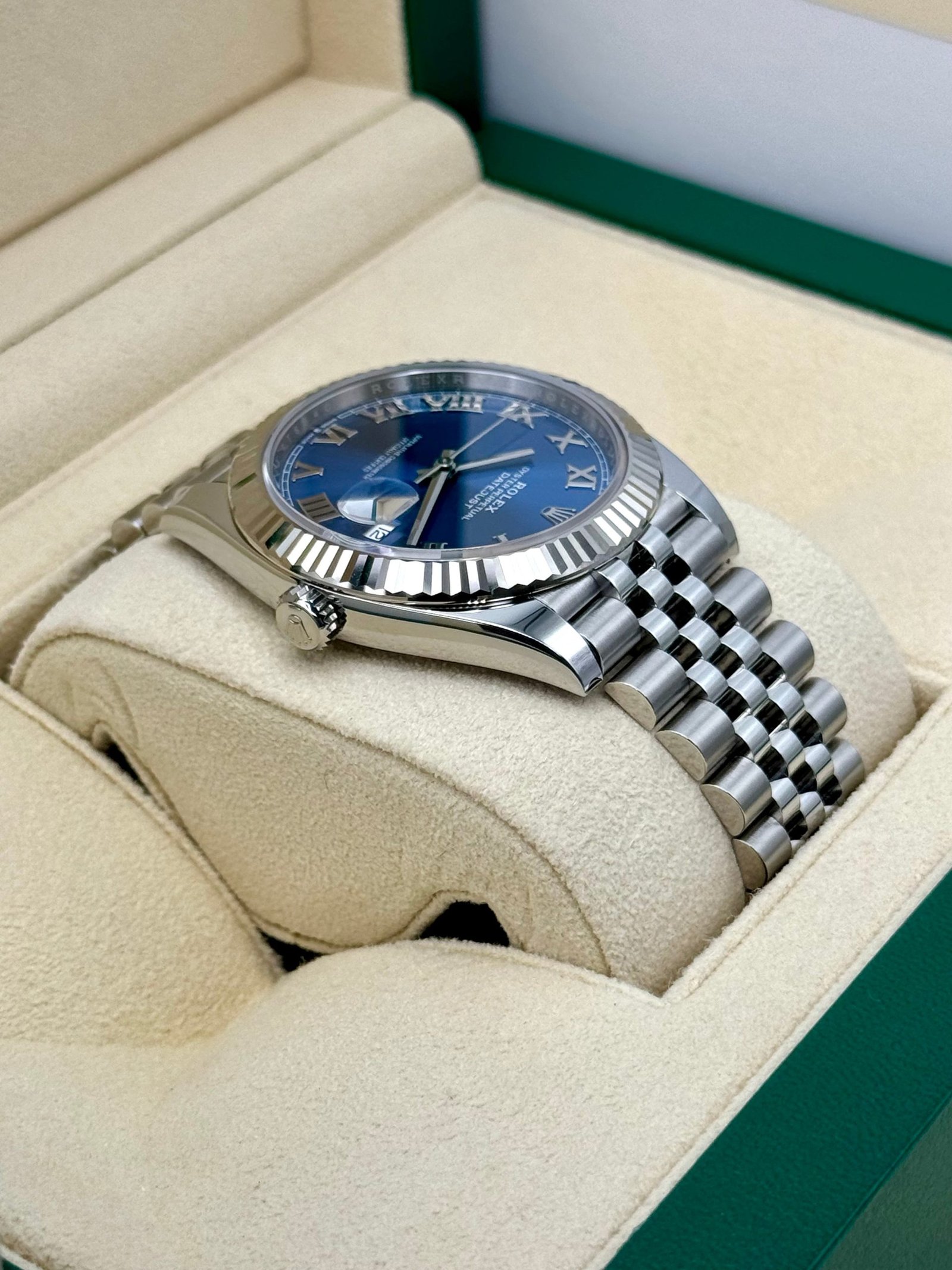 2024 Rolex Datejust 41mm 126334 Jubilee Blue Roman Numeral Dial (Unworn) - Image 8