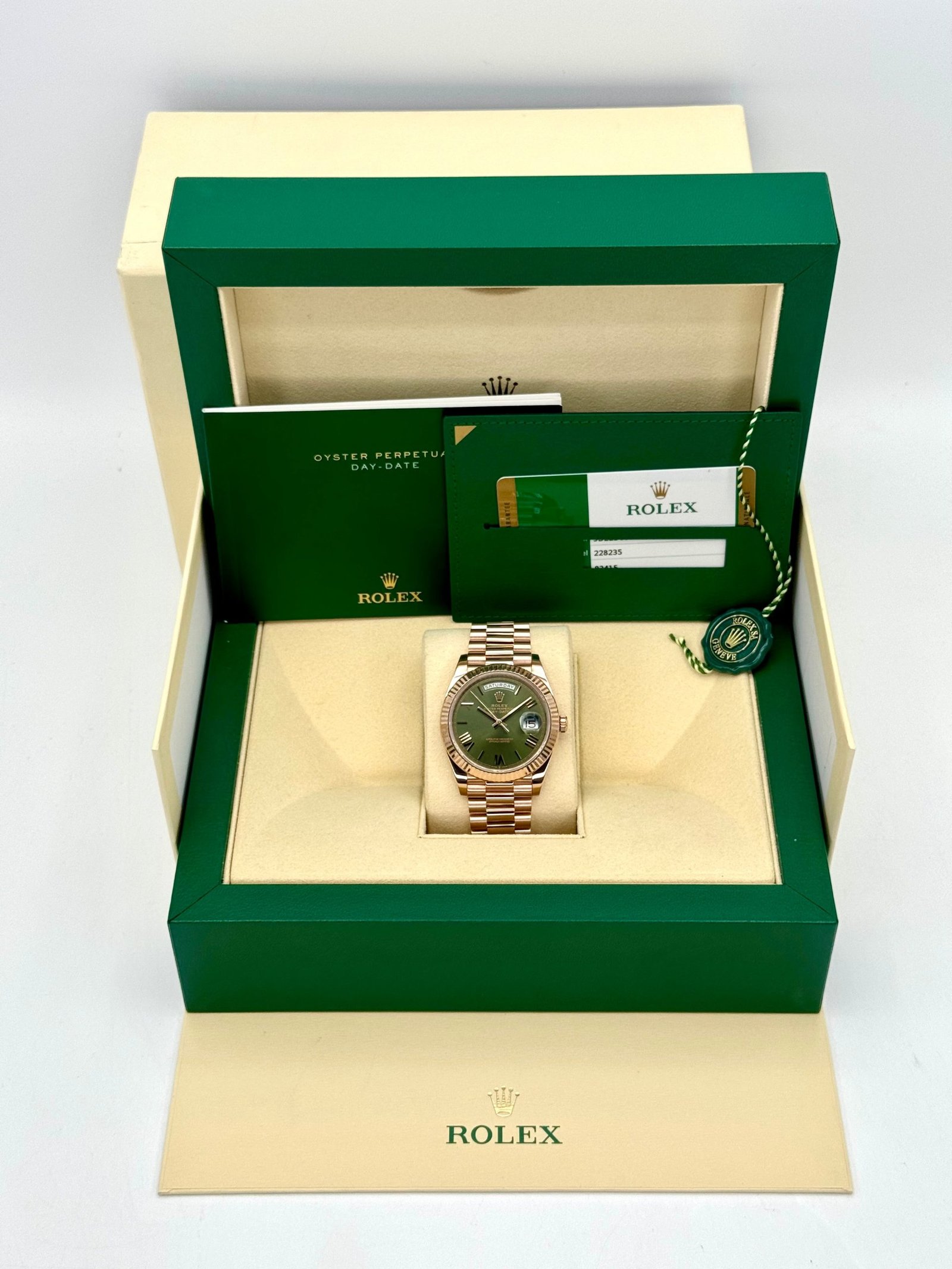 2019 Rolex Day-Date 40mm 228235 Presidential Rose Gold Olive Dial - Image 12