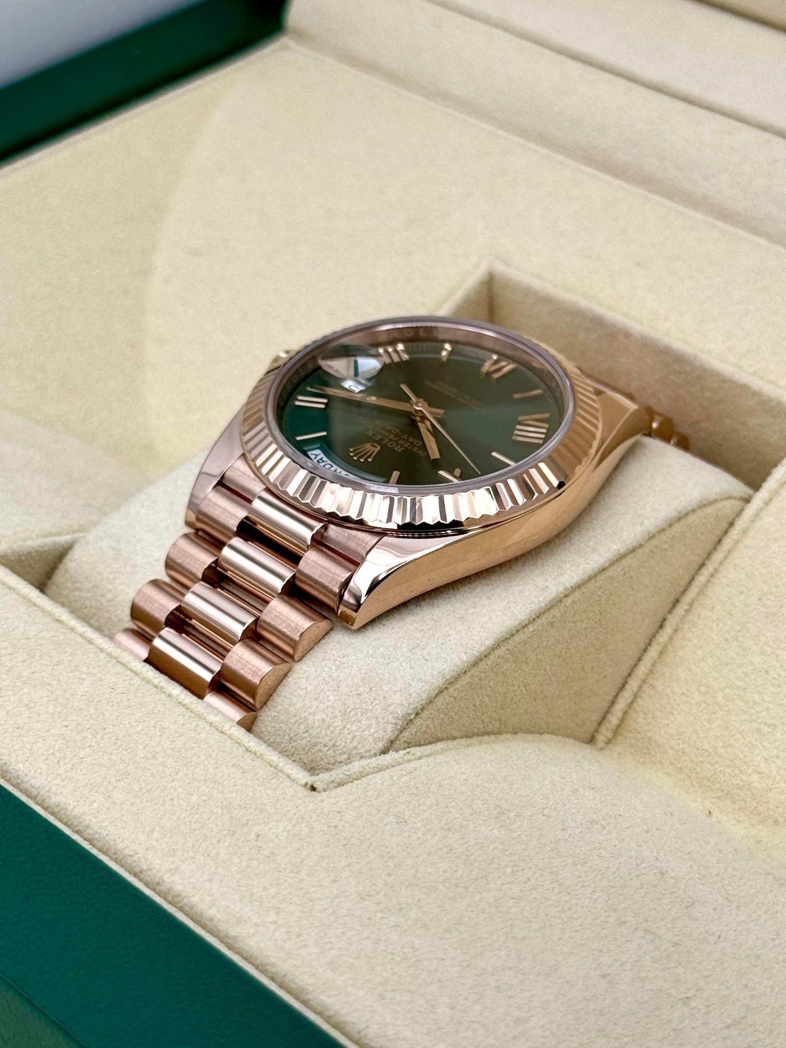 2019 Rolex Day-Date 40mm 228235 Presidential Rose Gold Olive Dial - Image 7