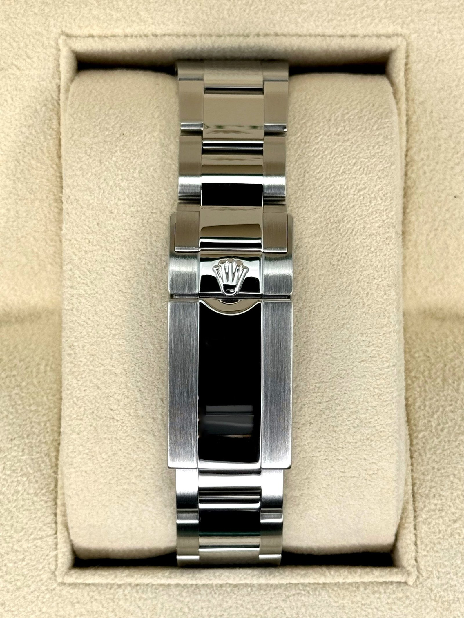 2015 Rolex GMT-Master II 40mm 116710LN Stainless Steel Black Dial - Image 2