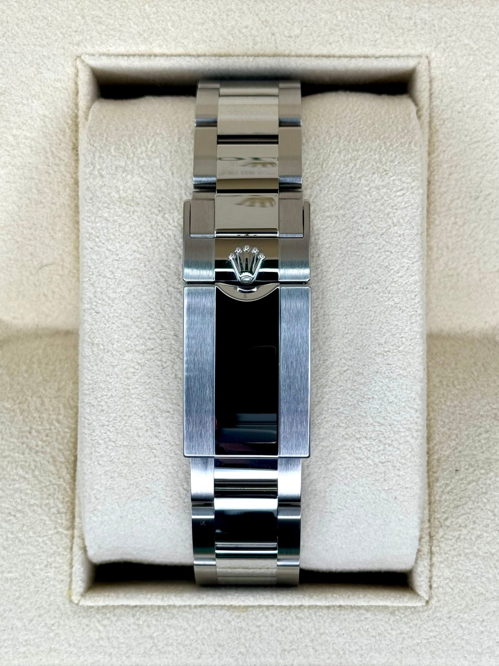 Rolex Daytona 126500LN Steel Panda NEWEST VERSION JUST RELEASED (Unworn) - Image 2