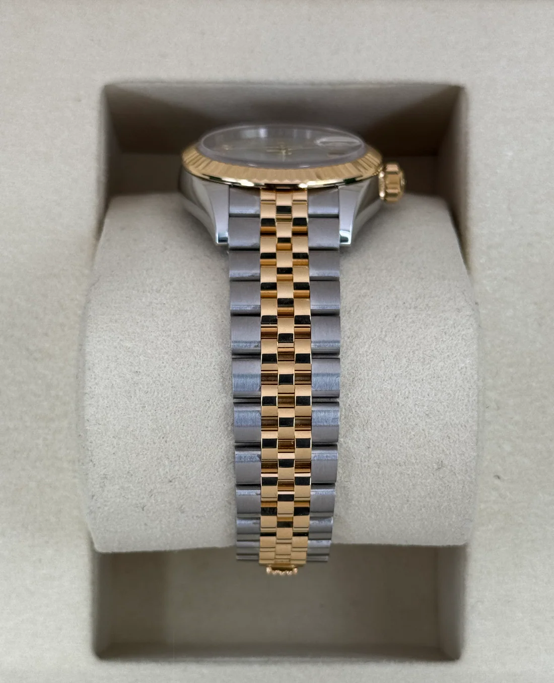 2025 Rolex Lady Datejust 28mm 279173 Jubilee MOP Diamond Dial (Unworn) - Image 3