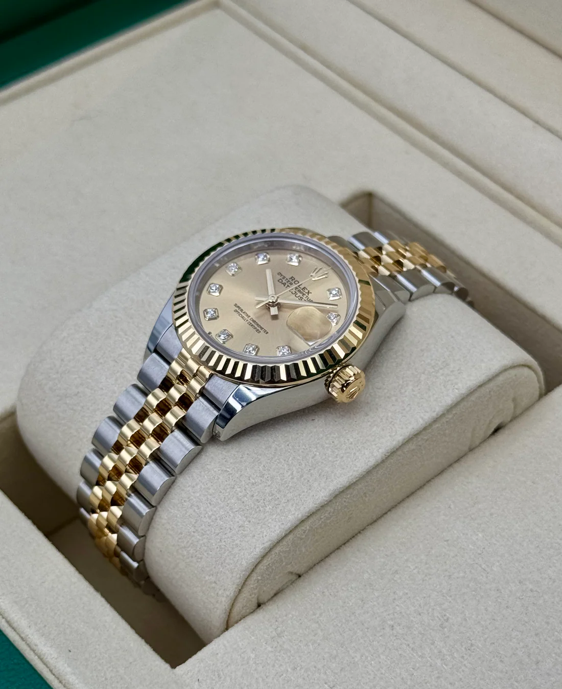 2025 Rolex Lady Datejust 28mm 279173 Jubilee Champagne Diamond Dial (Unworn) - Image 4