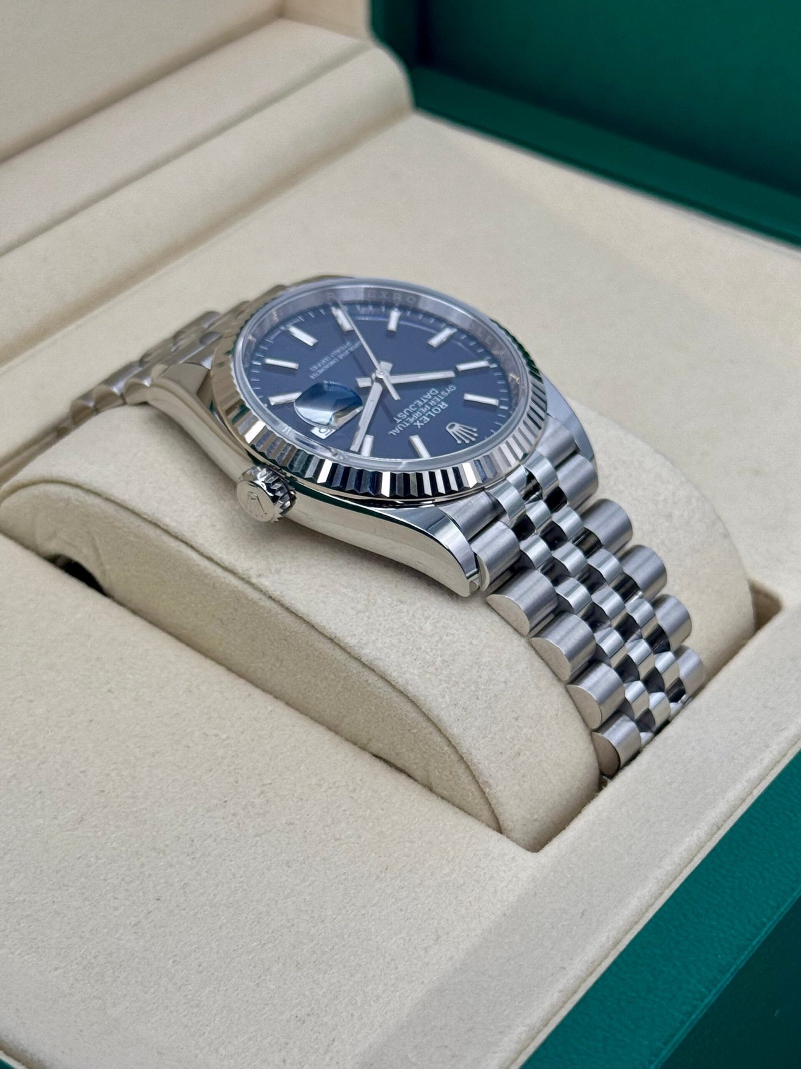 2025 Rolex Datejust 36mm 126234 Stainless Steel Jubilee Blue Dial (Unworn) - Image 8