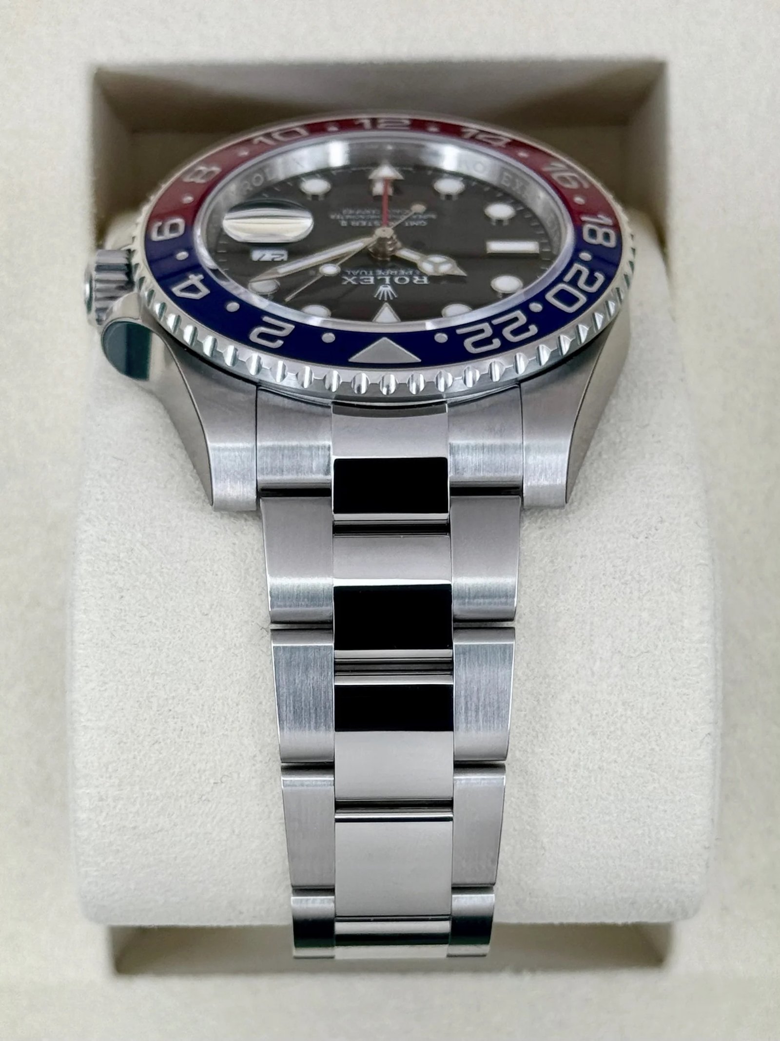 2026 Rolex GMT-Master II “Pepsi” 40mm 126710BLRO Stainless Steel Oyster Bracelet Black Dial (Unworn) - Image 10
