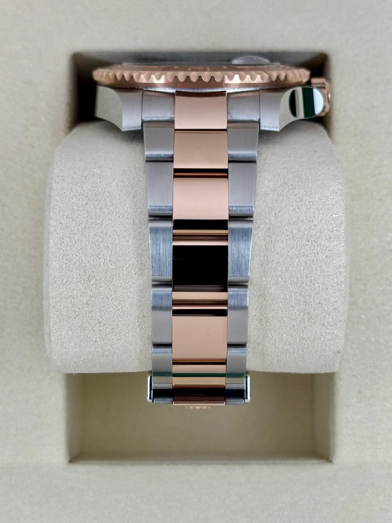 2026 Rolex GMT-Master II “Rootbeer” 40mm 126711CHNR Two-Tone (Unworn) - Image 8
