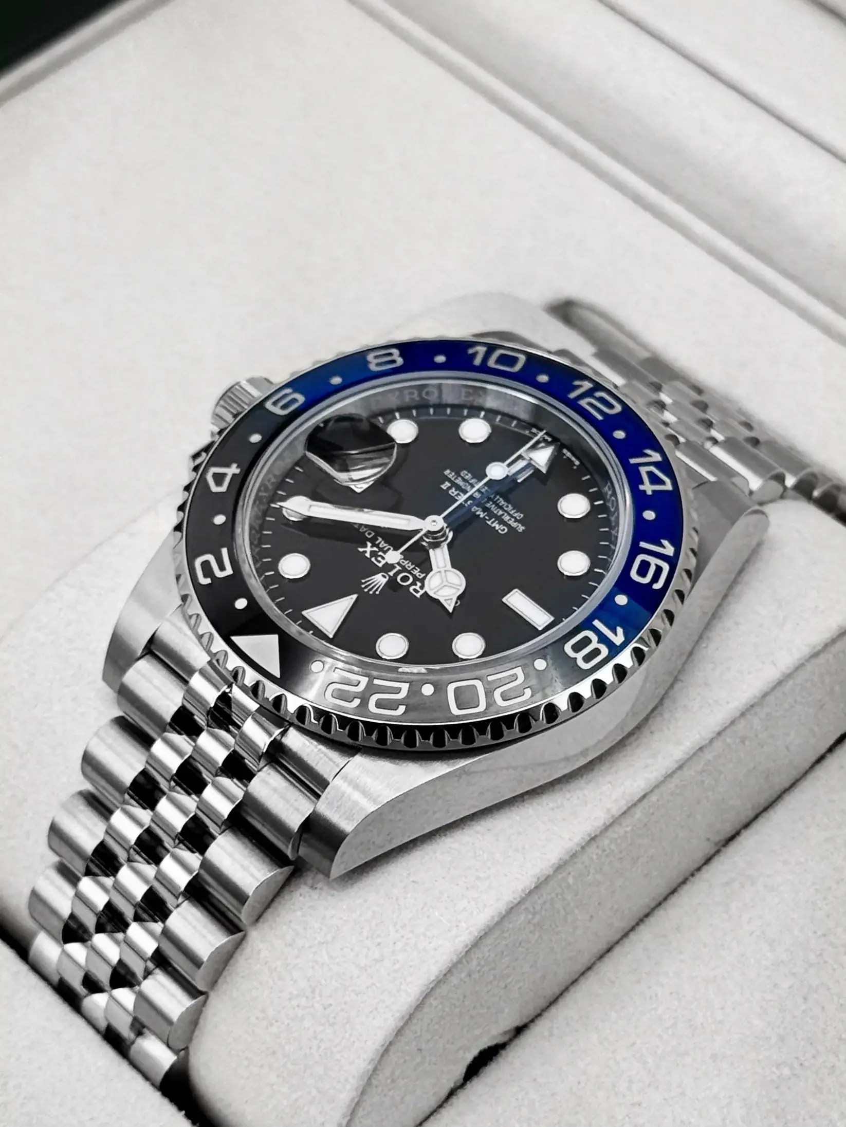 2026 Rolex GMT-Master II “Batgirl” 40mm 126710BLNR Jubilee (Unworn) - Image 5