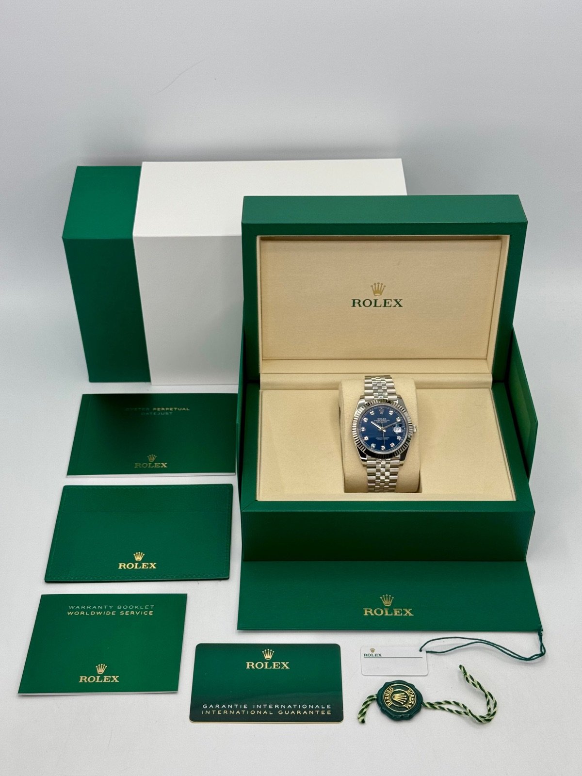 2025 Rolex Datejust 41mm 126334 Stainless Steel Jubilee Blue Diamond Dial (Unworn) - Image 8