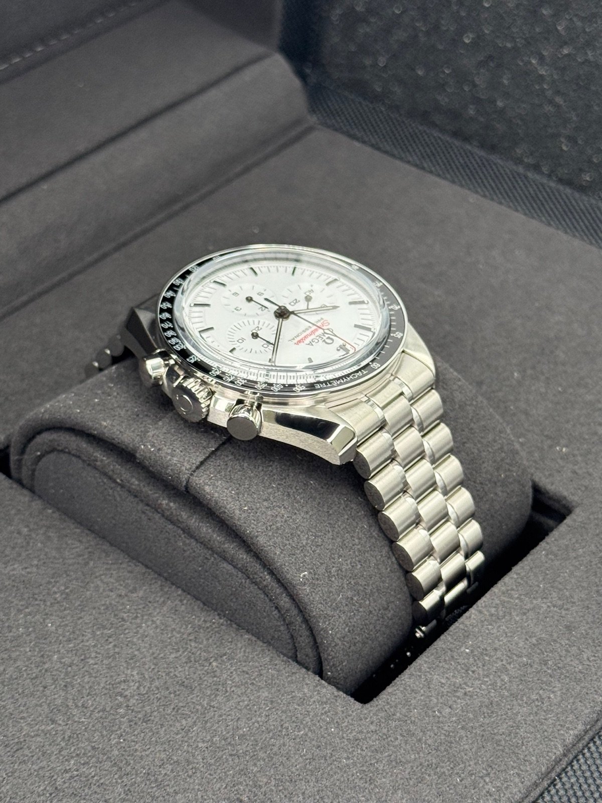 2025 Omega Speedmaster Moonwatch Professional 42mm White Dial (Unworn) - Image 8