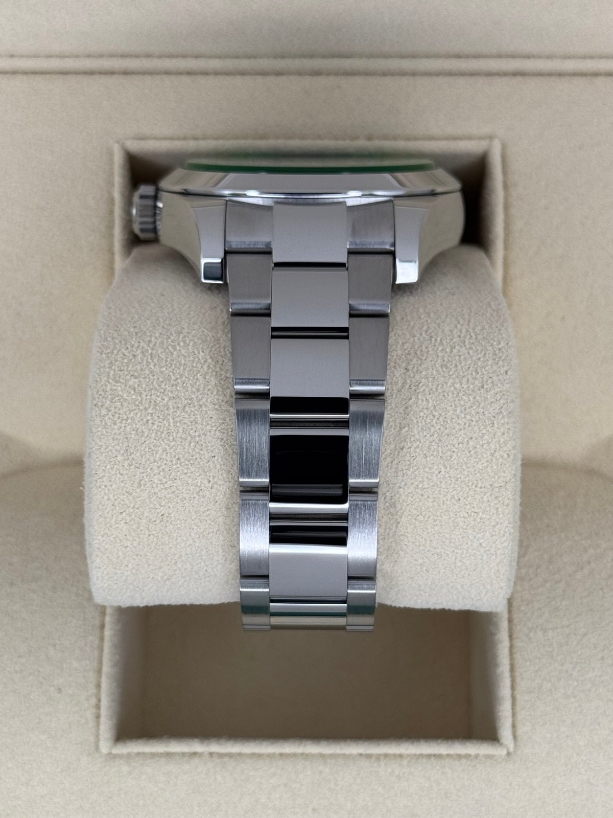 2021 Rolex Milgauss 40mm 116400GV Stainless Steel Black Dial - Image 4