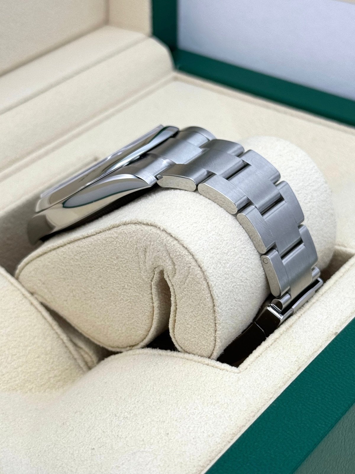2024 Rolex Oyster Perpetual 41mm 124300 Celebration Dial (Unworn) - Image 6
