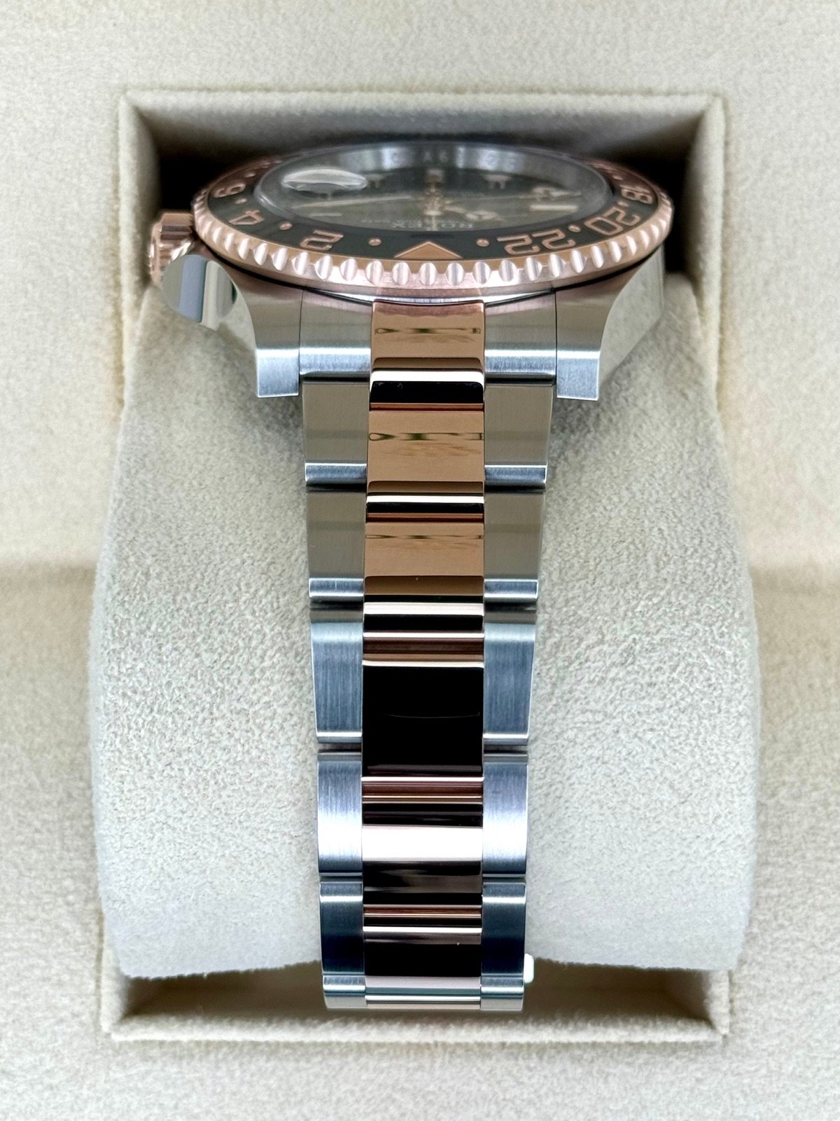 2025 Rolex GMT-Master II “Rootbeer” 40mm 126711CHNR Two-Tone (Unworn) - Image 4