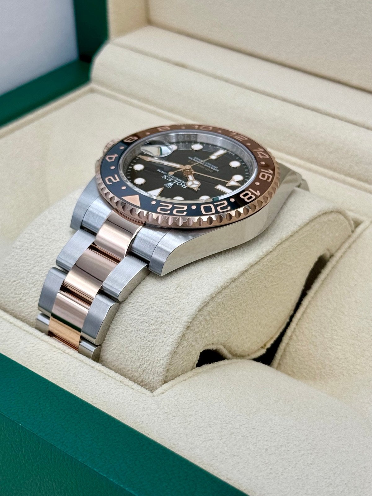 2025 Rolex GMT-Master II “Rootbeer” 40mm 126711CHNR Two-Tone (Unworn) - Image 7