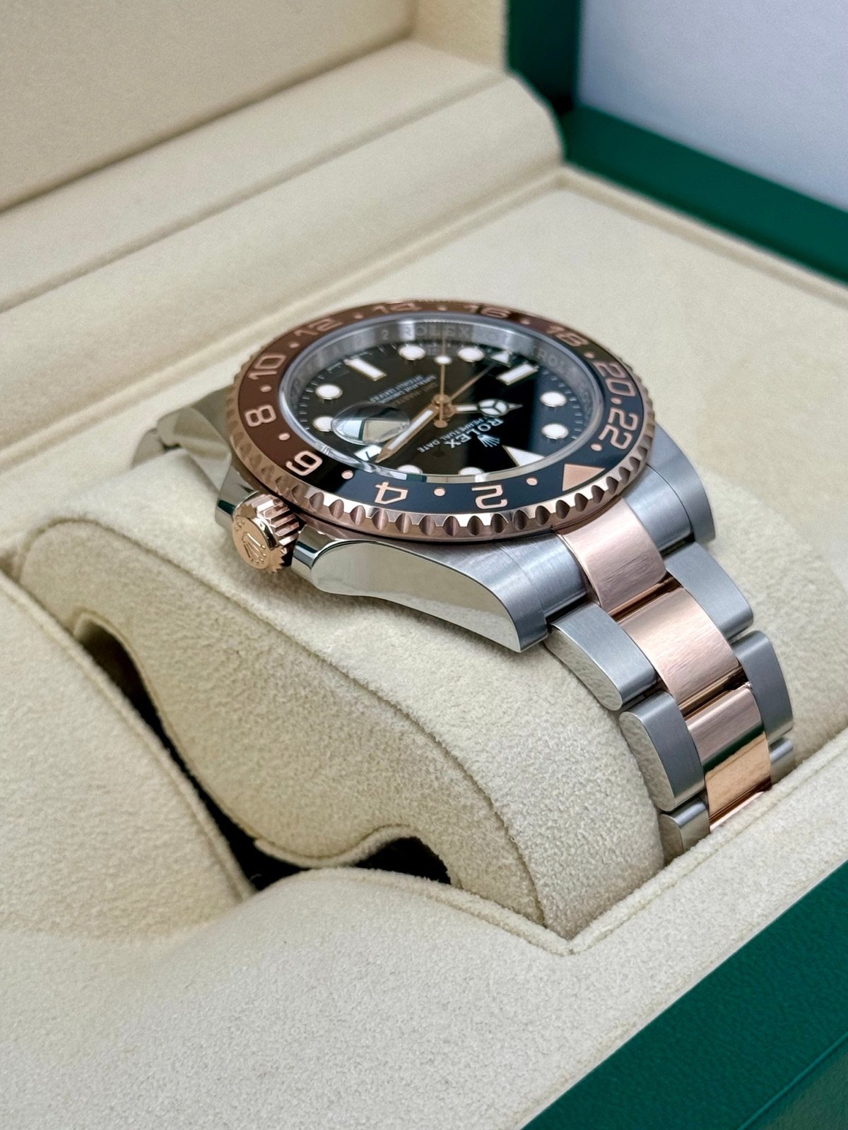 2025 Rolex GMT-Master II “Rootbeer” 40mm 126711CHNR Two-Tone (Unworn) - Image 8