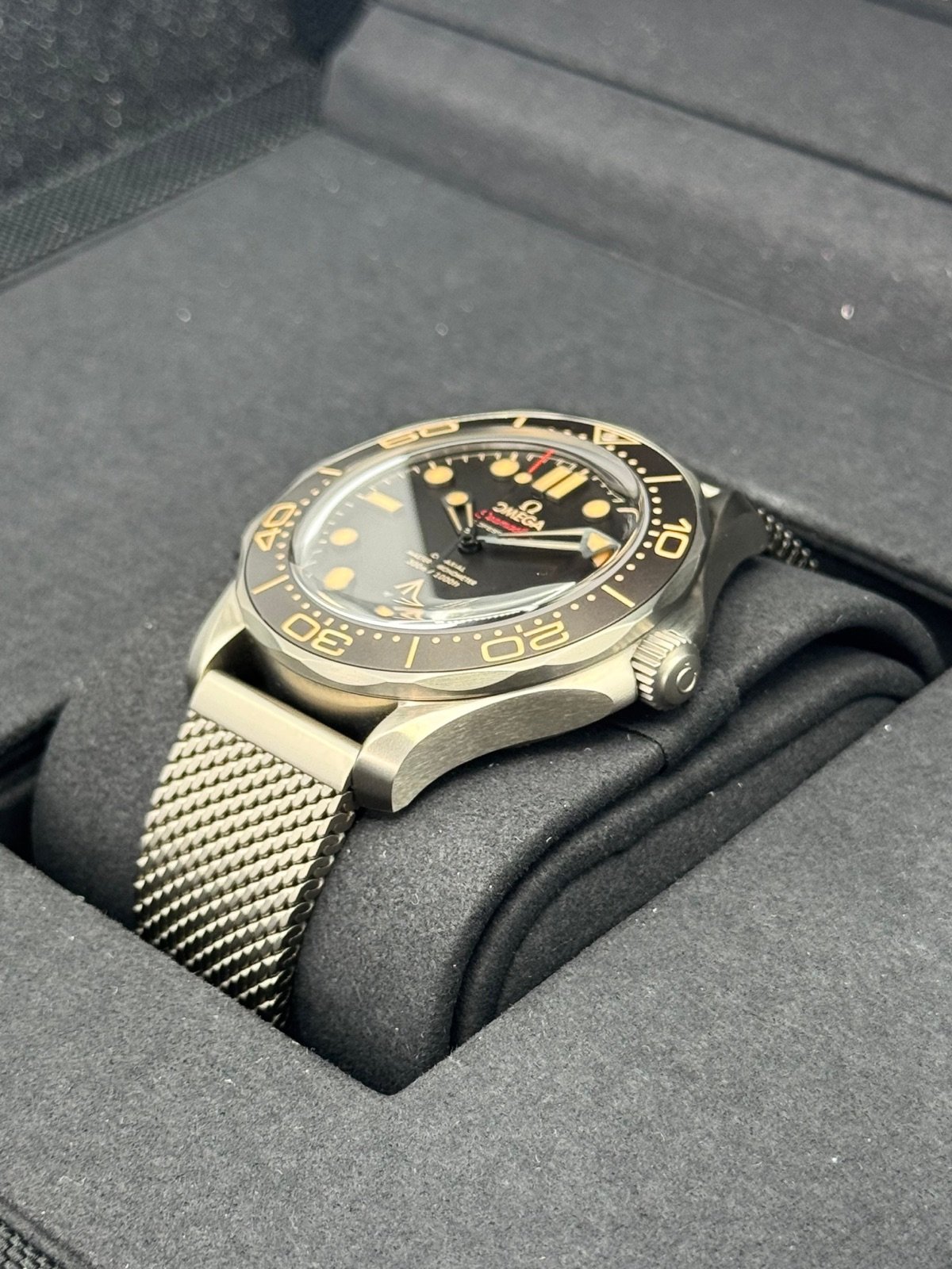 2023 Omega Seamaster Diver 300M 007 42mm Titanium Brown Dial - Image 5