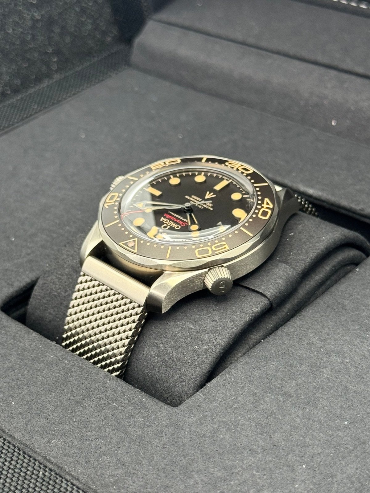2023 Omega Seamaster Diver 300M 007 42mm Titanium Brown Dial - Image 7