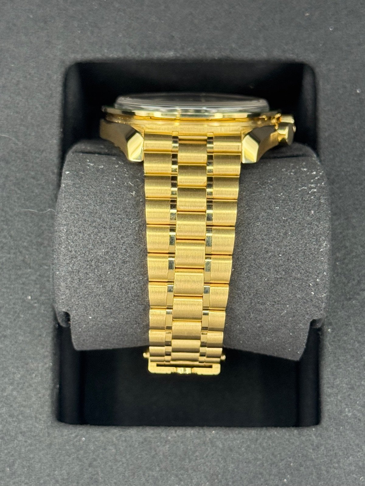 2023 Omega Speedmaster Moonwatch 42mm Moonshine Gold Green Dial - Image 3
