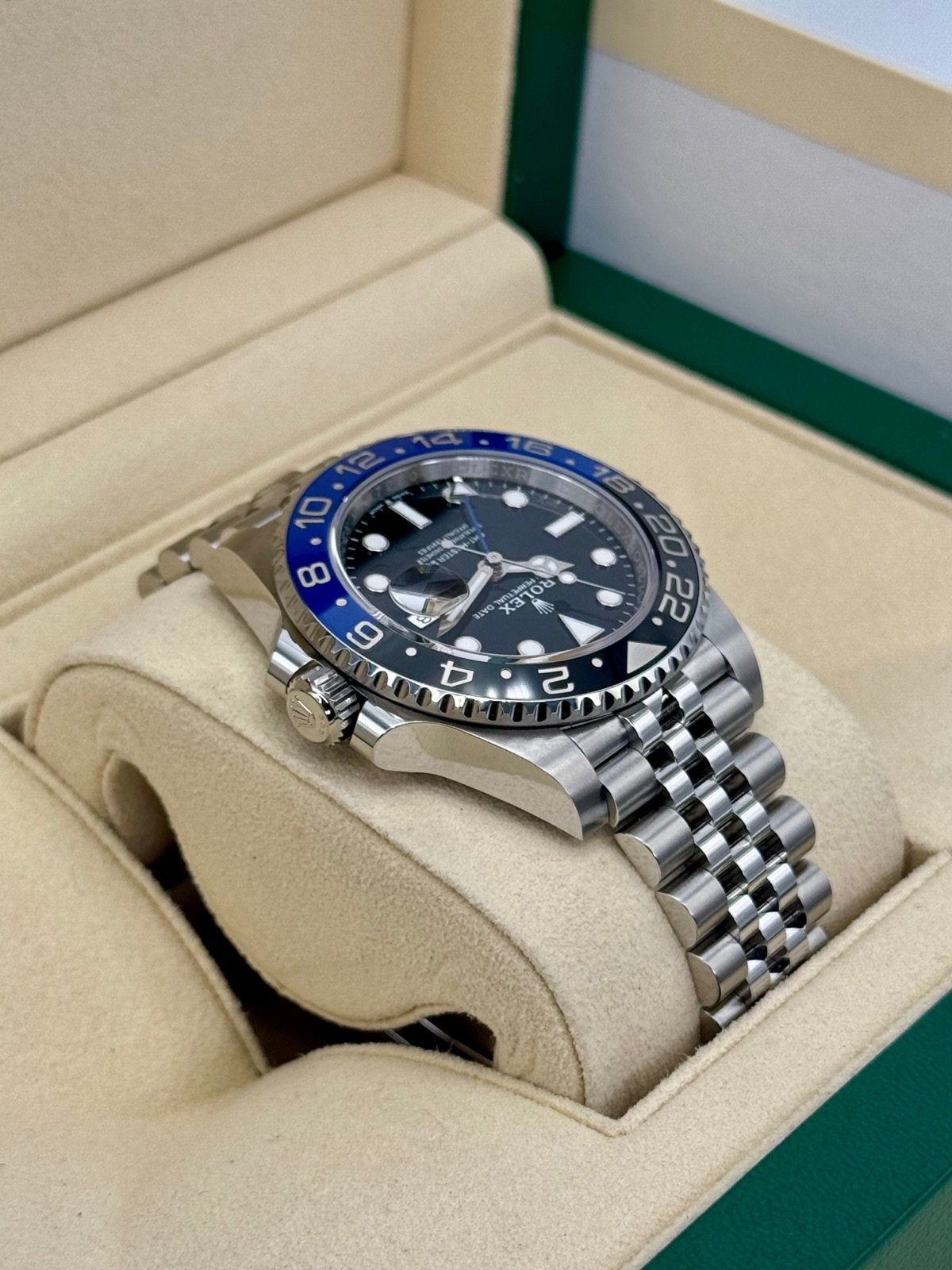 2025 Rolex GMT-Master II “Batgirl” 40mm 126710BLNR Jubilee (Unworn) - Image 8